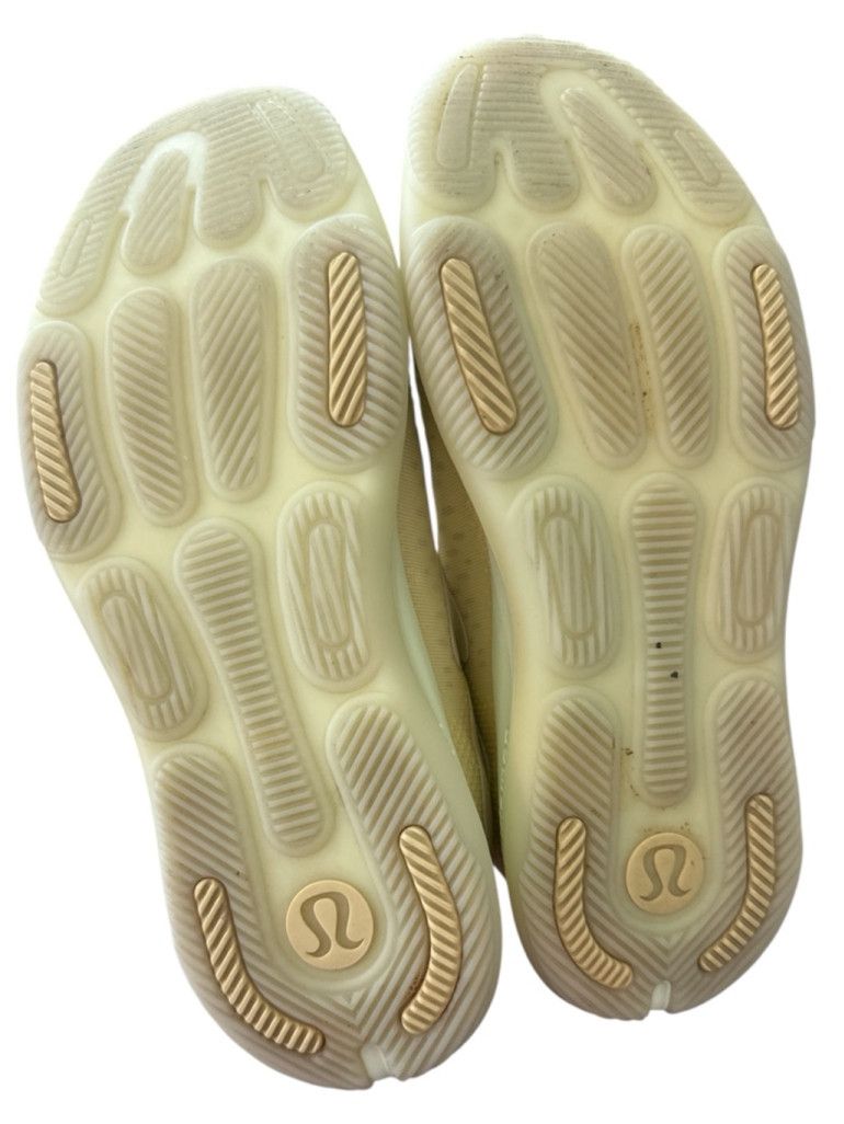 Lululemon Lululemon Strongfeel Womens Training Shoe Sunbeam Size 9 EUC Size US 9 / IT 39 - 6 Thumbnail