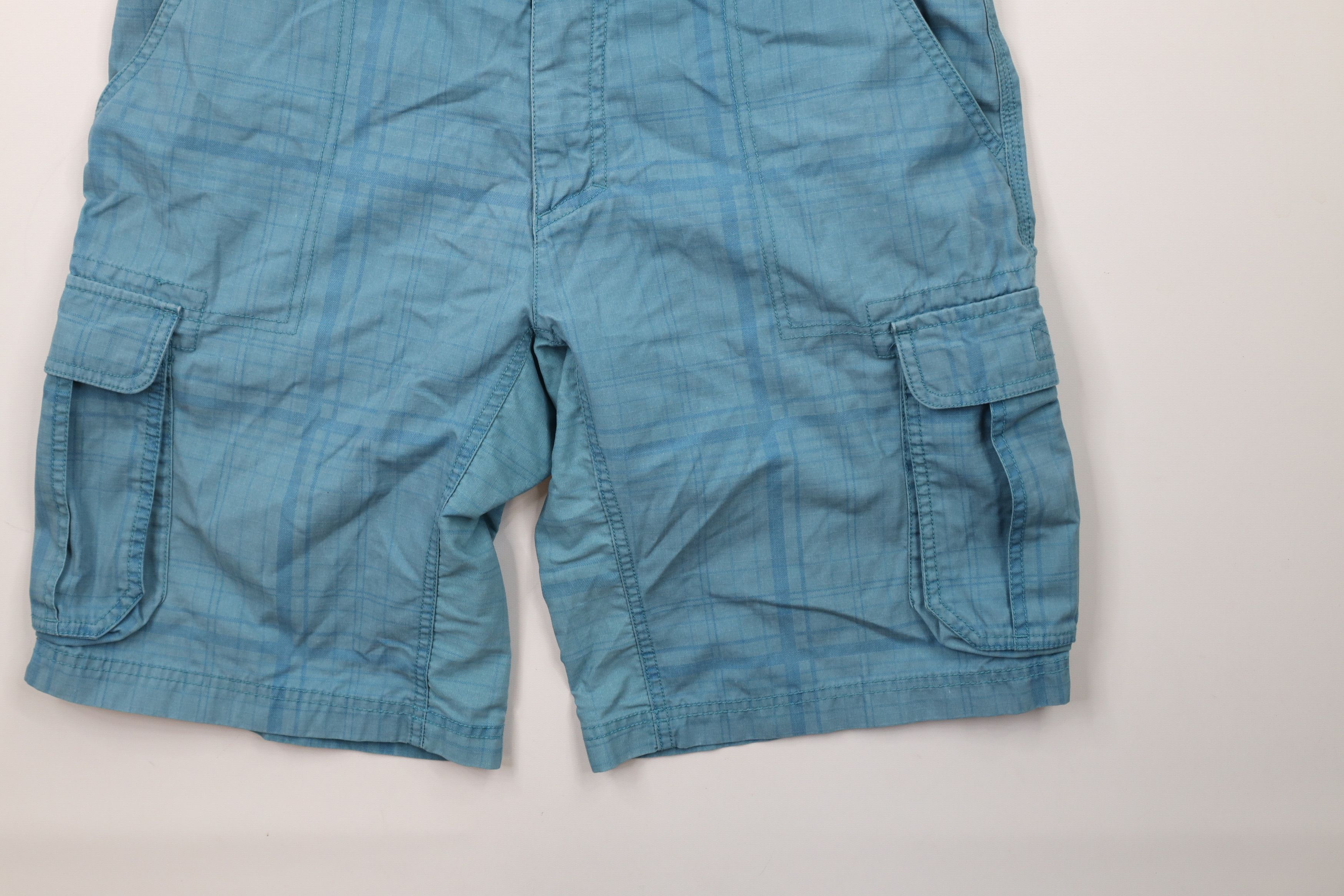 The North Face × Vintage Vintage The North Face Spell Out Cargo Shorts Blue Plaid Size US 34 / EU 50 - 4 Thumbnail