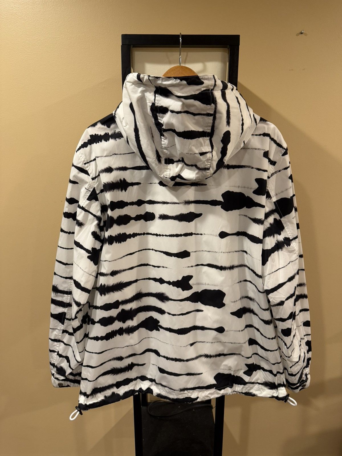 Burberry Burberry Tisci Watercolor Abstract Econyl Print Logo Hoodie Size US L / EU 52-54 / 3 - 19 Thumbnail