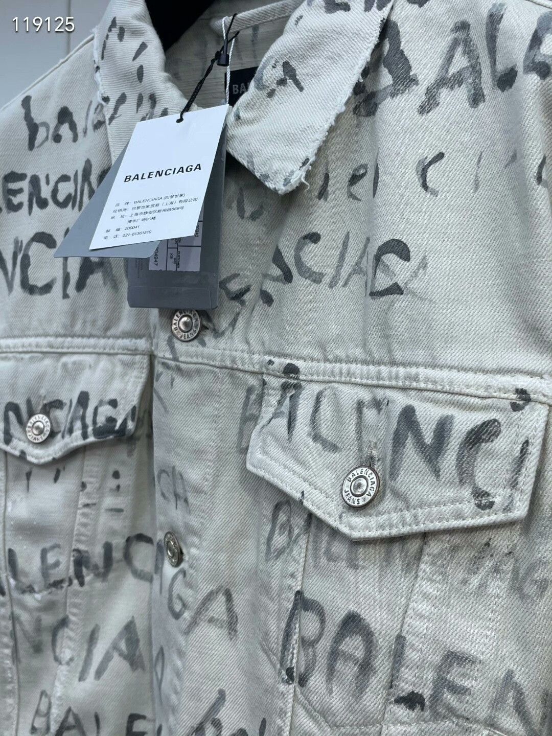 Balenciaga balenciaga graffiti print denim jacket Size US XS / EU 42 / 0 - 4 Thumbnail