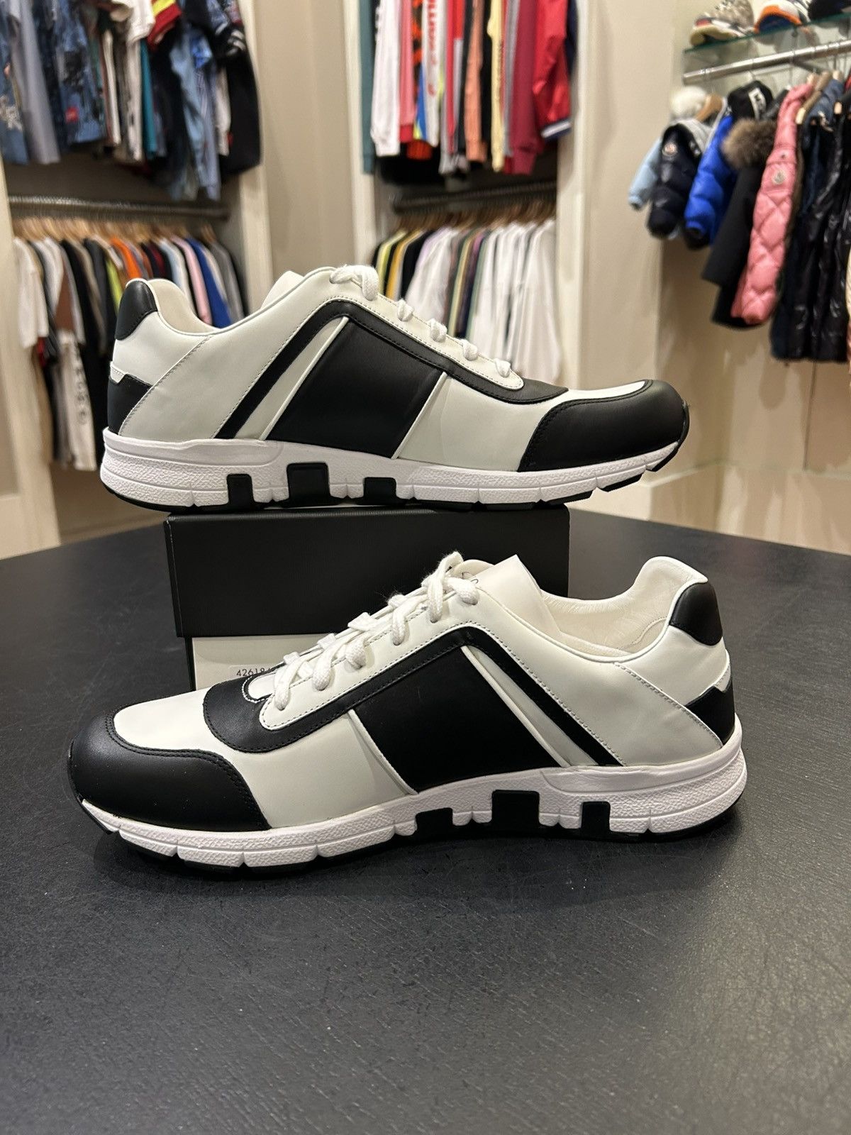 Gucci Gucci Low Top Sneakers Size US 11 / EU 44 - 2 Thumbnail