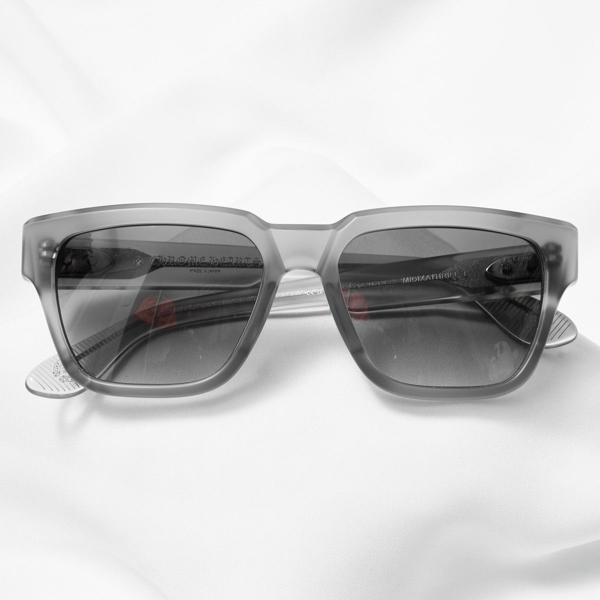Chrome Hearts CHROME HEARTS MIDIXATHRILL I MATTE GREY SUNGLASSES Size ONE SIZE - 6 Thumbnail