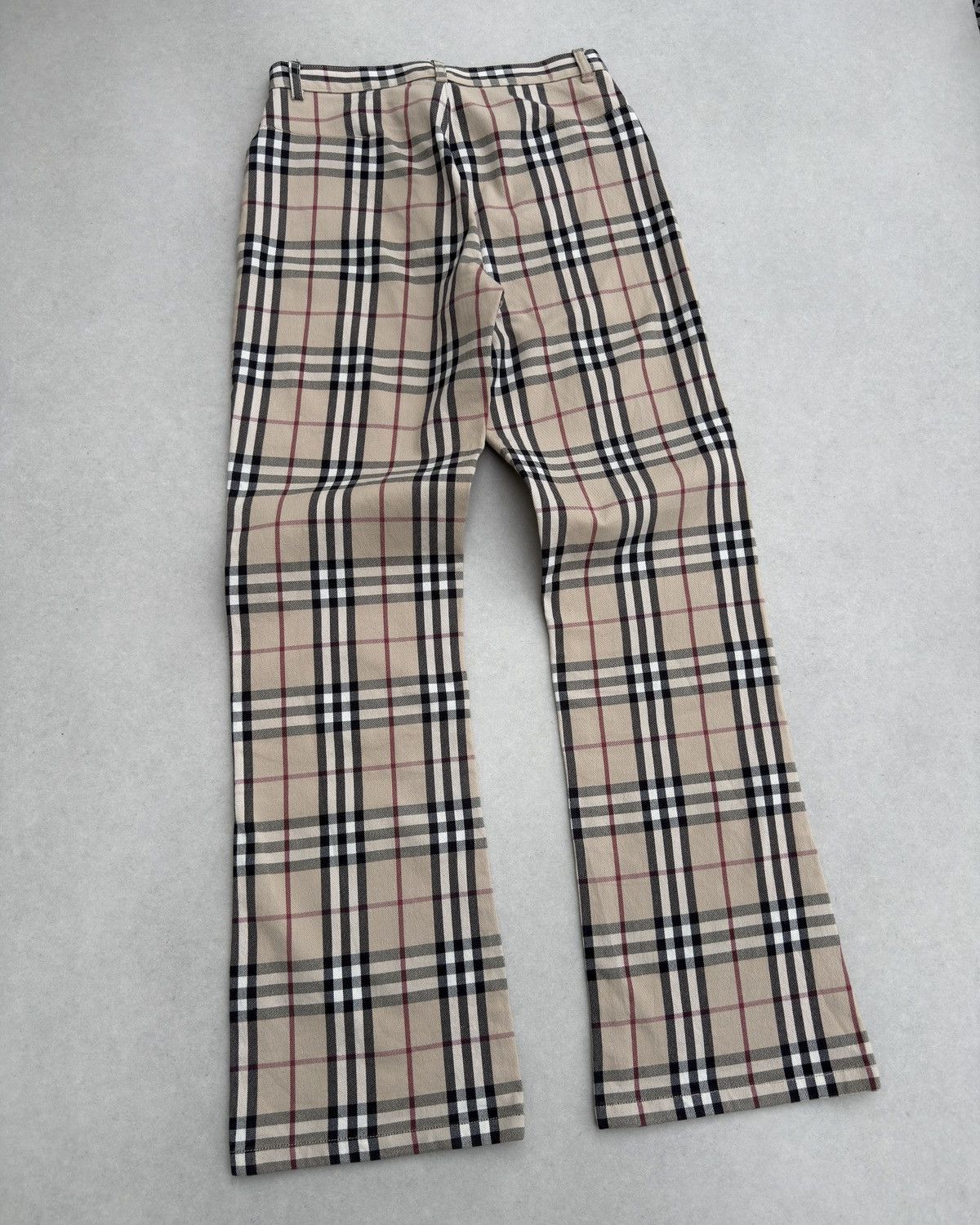 Burberry 2000’s Burberry Nova Check Logo Monogram Flared Jeans Size 28" / US 6 / IT 42 - 4 Thumbnail
