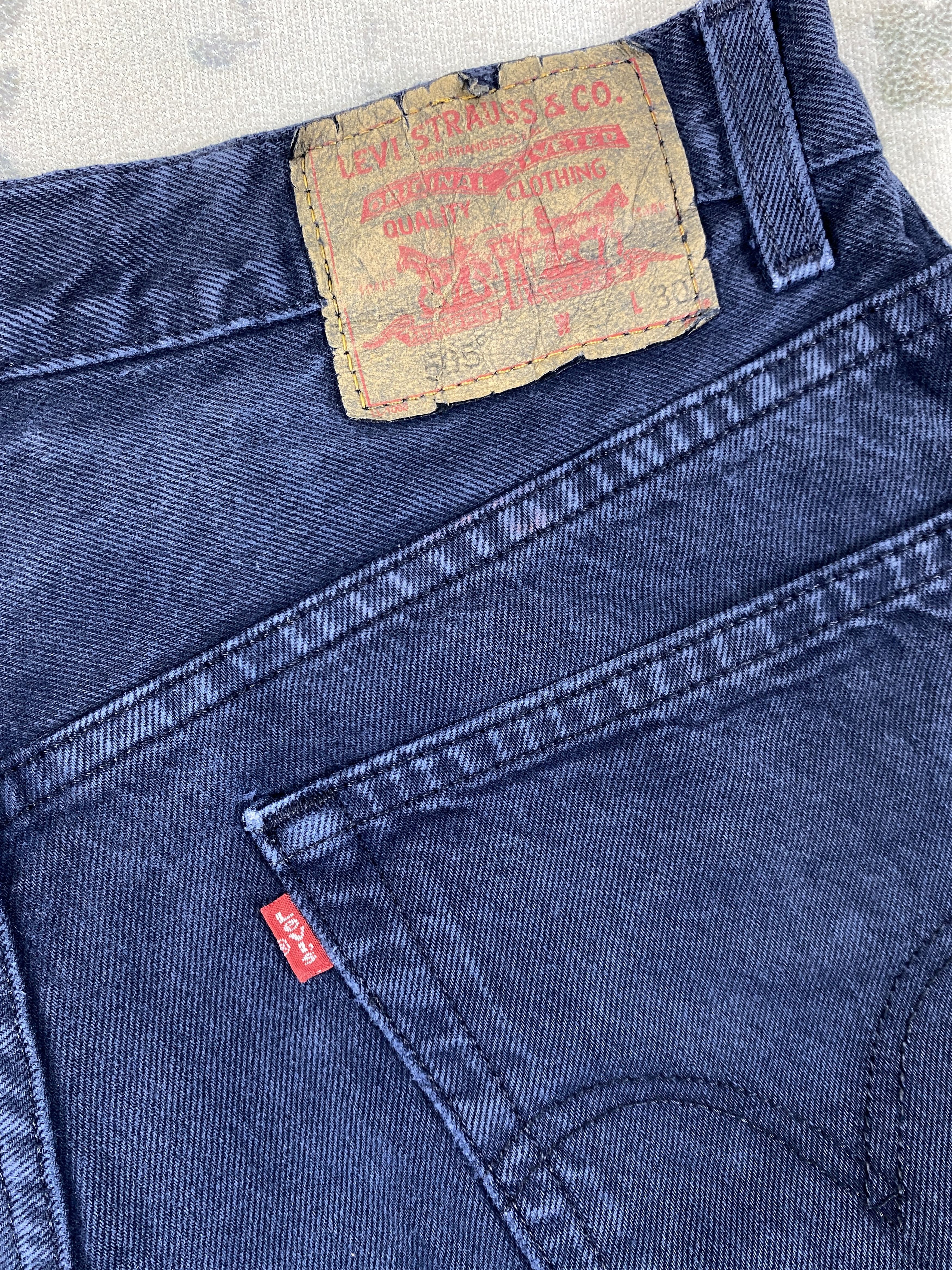 Levi's Vintage Levis 505 Regular Fit Jeans NavyFaded Indigo 31x29.6 Size US 31 - 12 Thumbnail