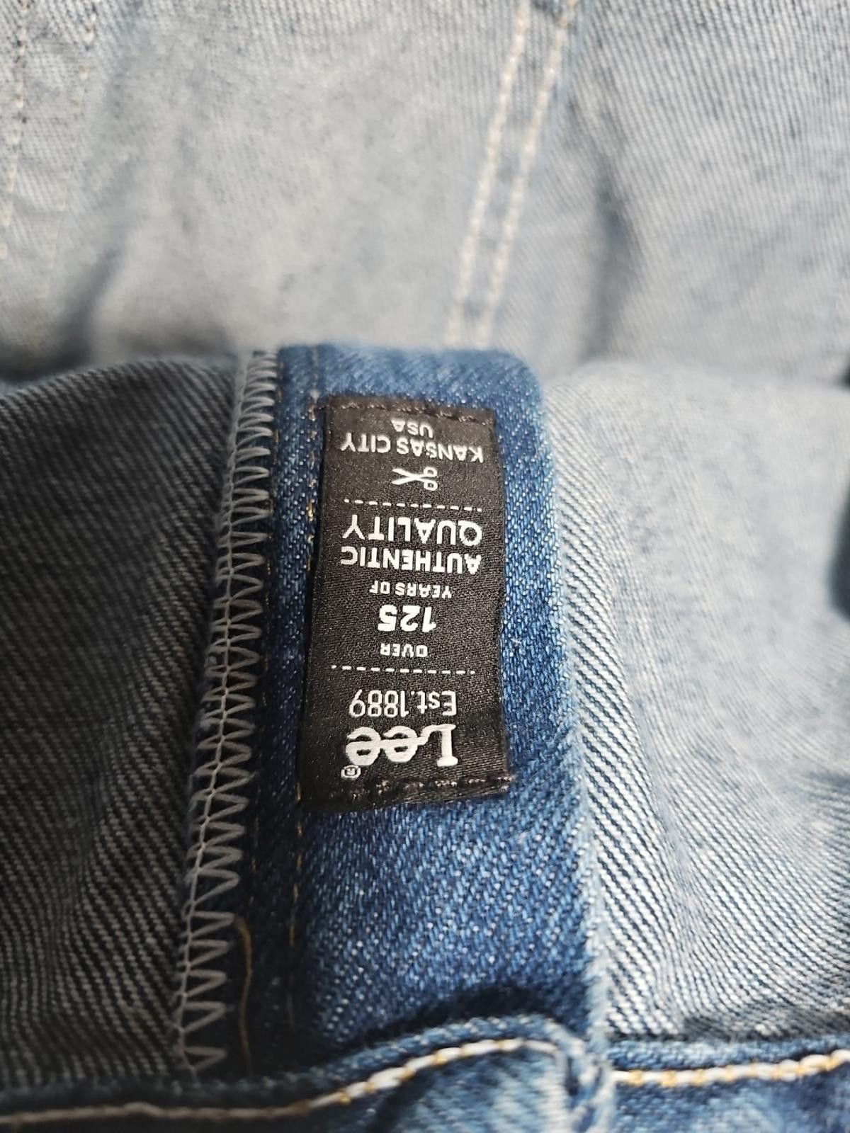 Lee Lee Regular Fit Straight Leg Medium wash Denim Jeans 44x30 Size US 44 / EU 60 - 3 Thumbnail