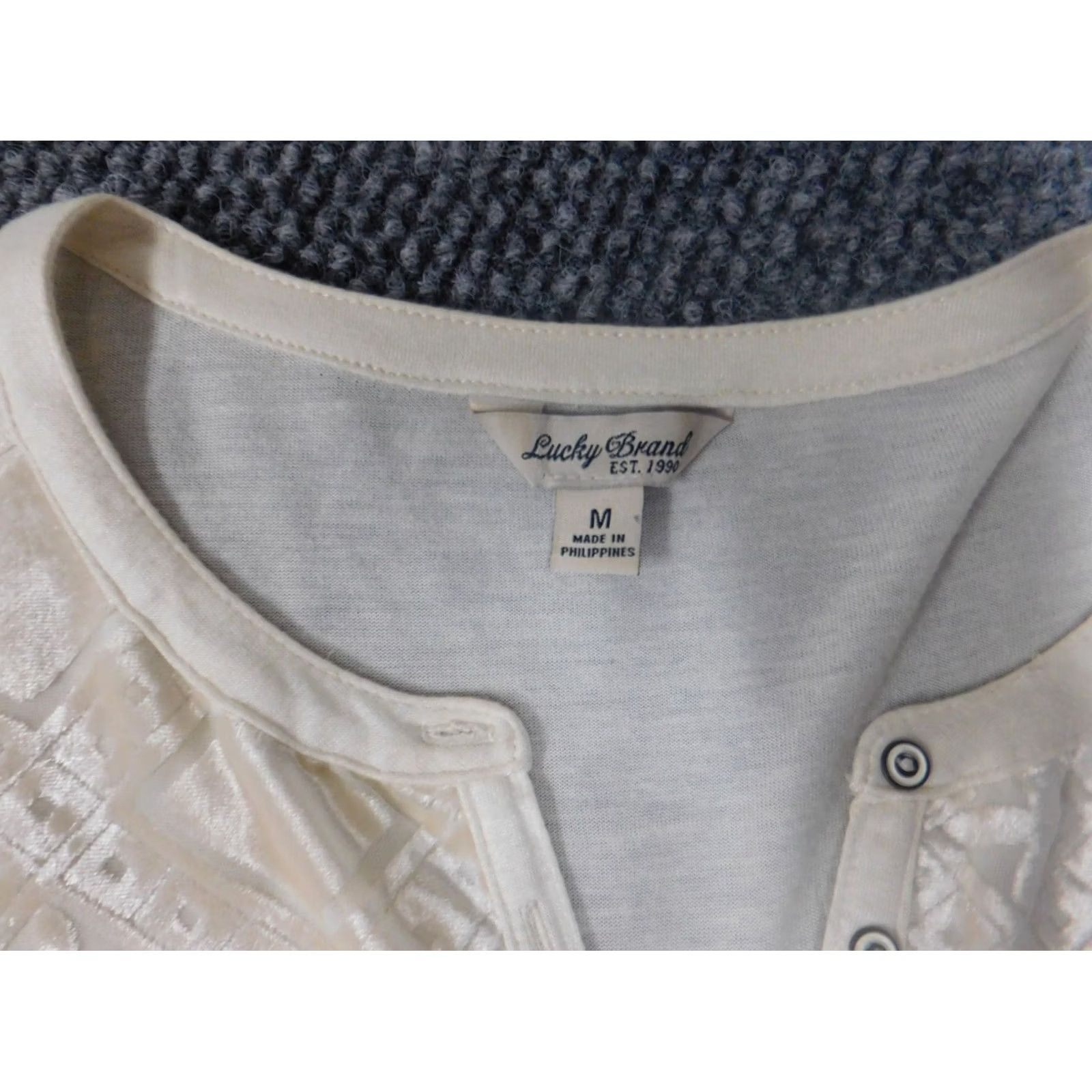 Lucky Brand Lucky Brand Blouse Womens M Beige Pullover Crew Neck Button Stretch Regular Classic Shirt UBan vintage: No Size M / US 6-8 / IT 42-44 - 5 Thumbnail