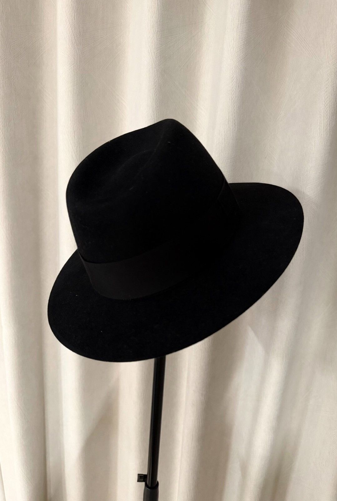 サンローランパリ　エディスリマン　フェルトハット 羽根付 Hedi Slimane × Saint Laurent Paris Saint Laurent SS15 “Pysch Rock