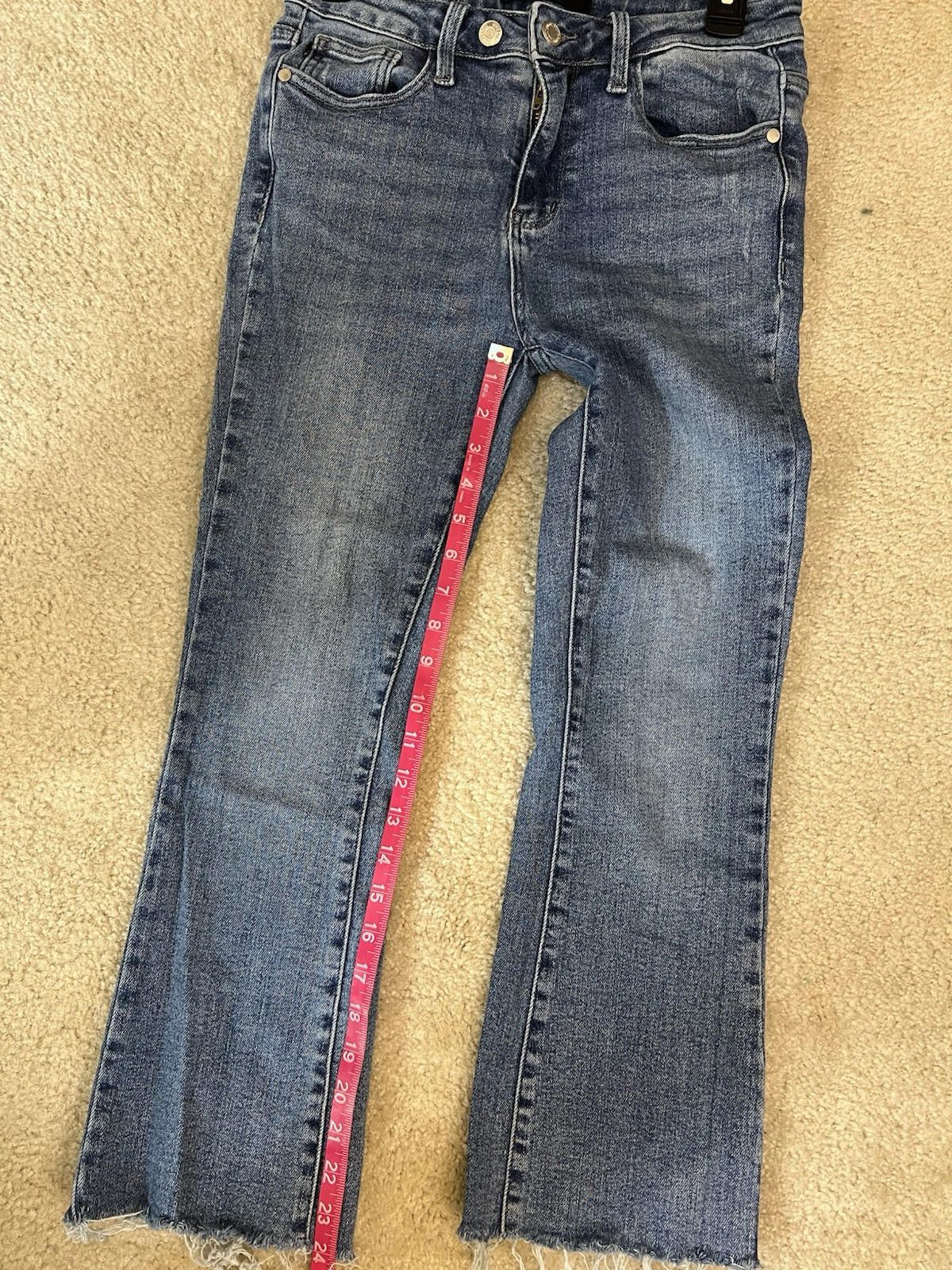 Designer Judy Blue 7/28 Distressed Raw Hem Jeans Stretch Cropped Size 28" / US 6 / IT 42 - 7 Thumbnail
