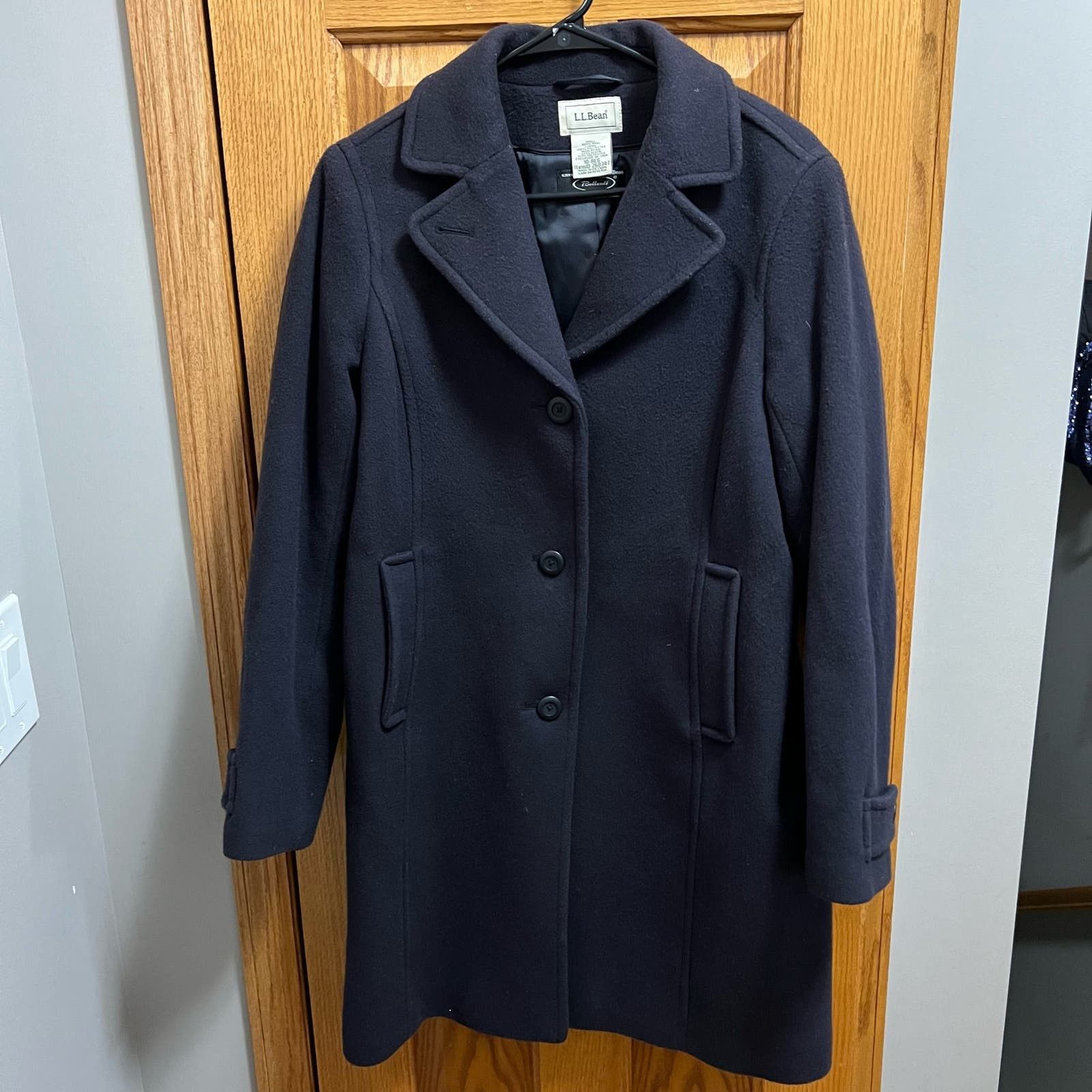 image of L L Bean L.l. Bean Women’S Navy 100% Wool Polo Winter Coat Size 10 R in Blue, Women's