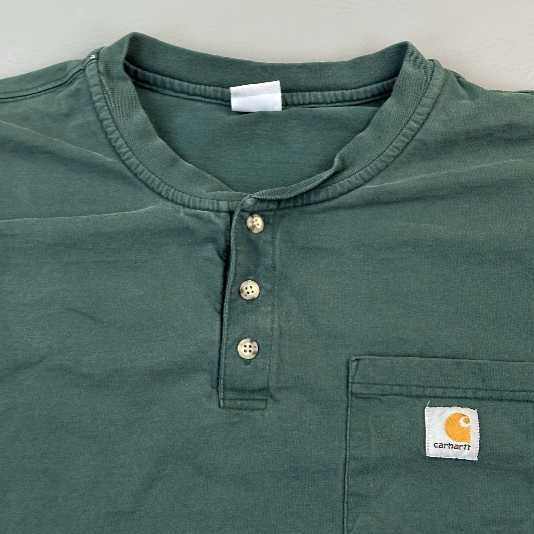 Carhartt Carhartt Mens Shirt 2XL Green Long Sleeve Henley Pocket Tee Work Wear Casual Vintage Size US XXL / EU 58 / 5 - 6 Thumbnail