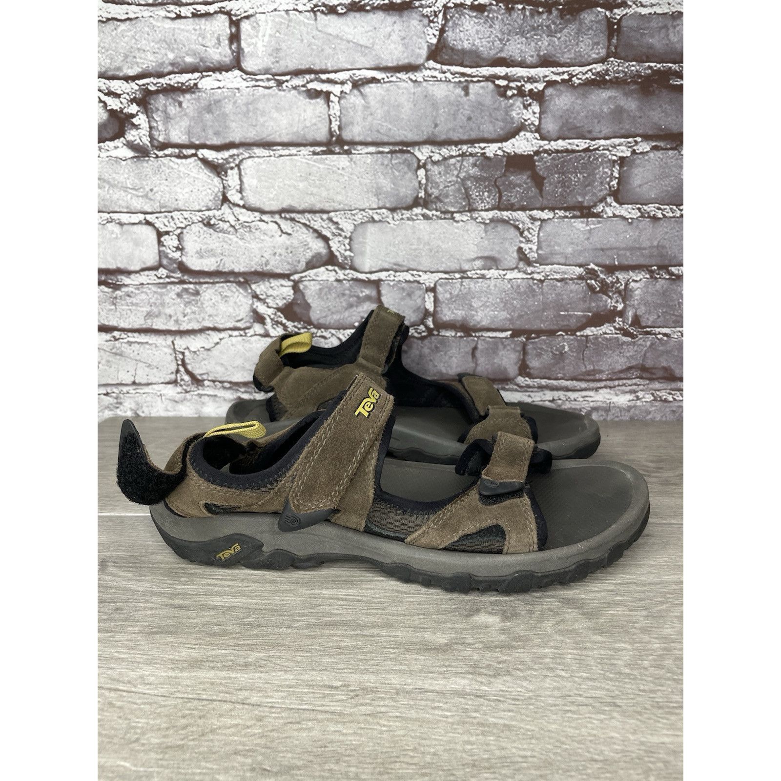 Teva Teva Katavi 4144 Brown Synthetic Leather Hiking Strap Sandal Size US 10 / EU 43 - 1 Thumbnail