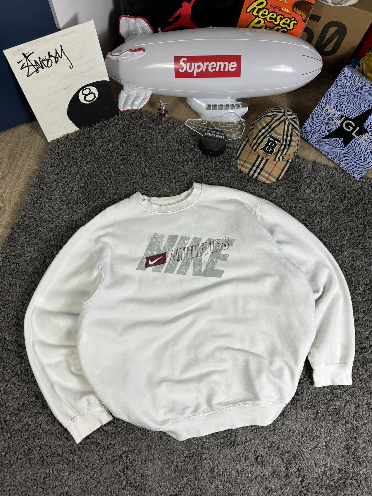 Nike × Vintage Vintage Nike Embroidered Spellout Crewneck Sweatshirt Size US XL / EU 56 / 4 - 1 Thumbnail