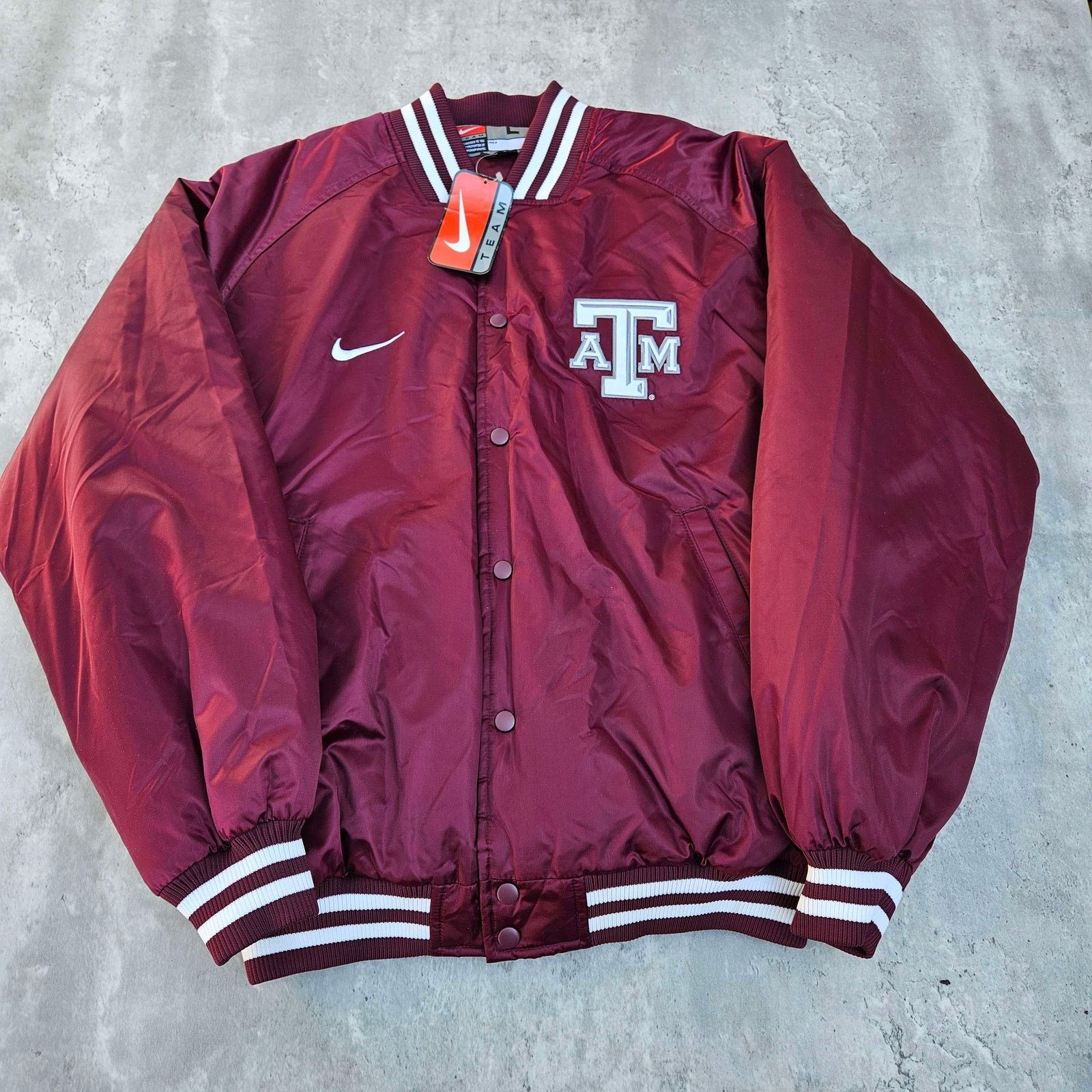 Nike Vintage Nike Texas A&M Jacket Bomber Size L Burgundy NWT Y2K Size US L / EU 52-54 / 3 - 1 Thumbnail