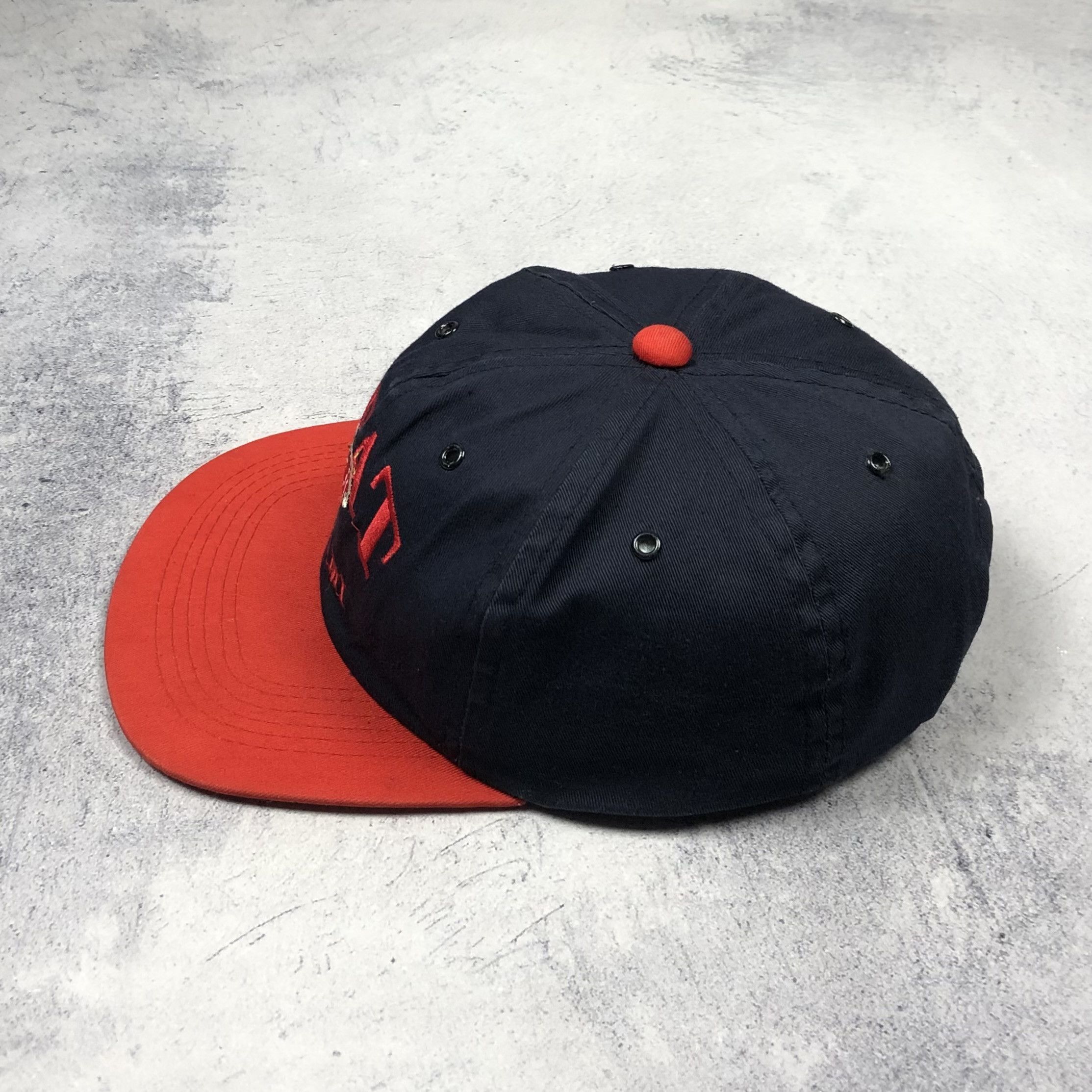 NBA Vintage Miami Heat NBA Cap Size ONE SIZE - 4 Thumbnail