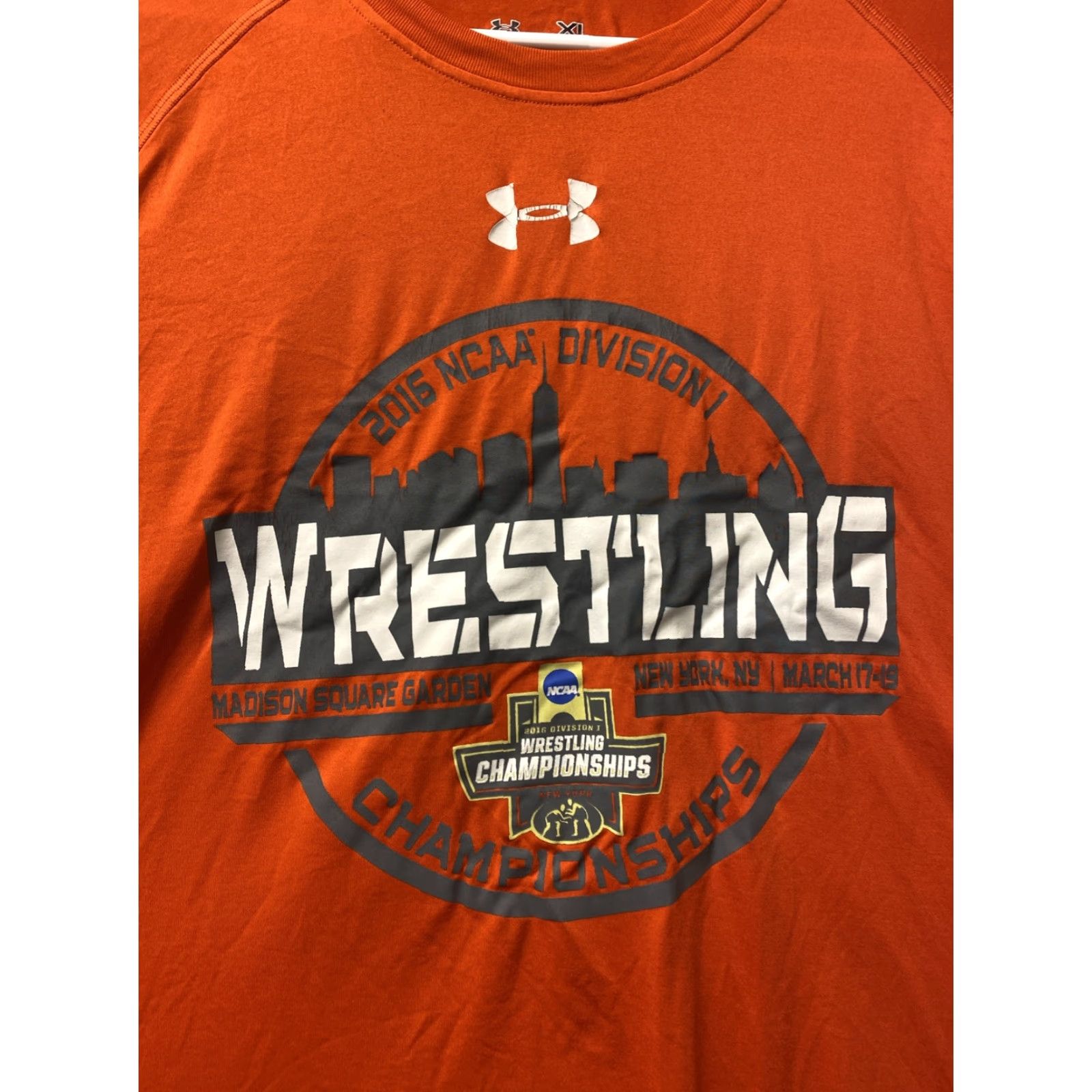 Under Armour Under Armour XL Orange Long Sleeve Henley Shirt Men's HeatGear Moisture Wicking Stretch Size US XL / EU 56 / 4 - 2 Thumbnail