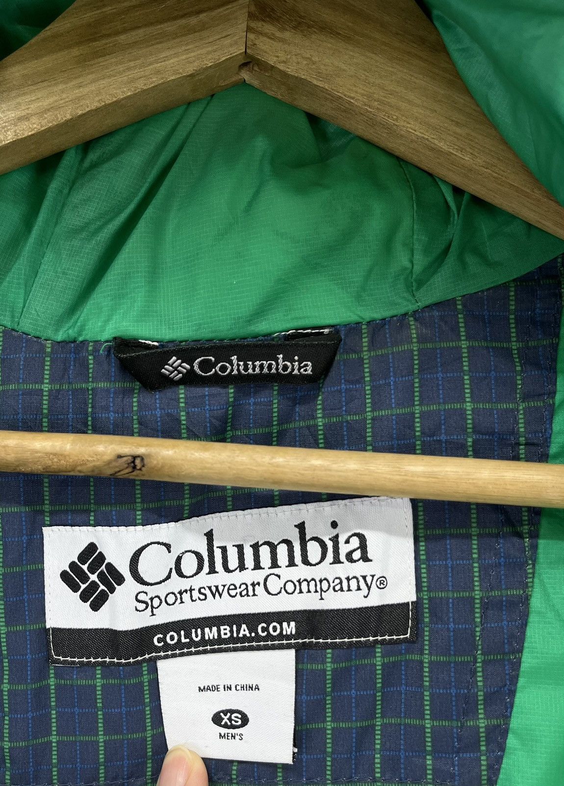 Columbia Vintage Columbia Rare Design Hooded Down Jacket Size US XS / EU 42 / 0 - 7 Thumbnail