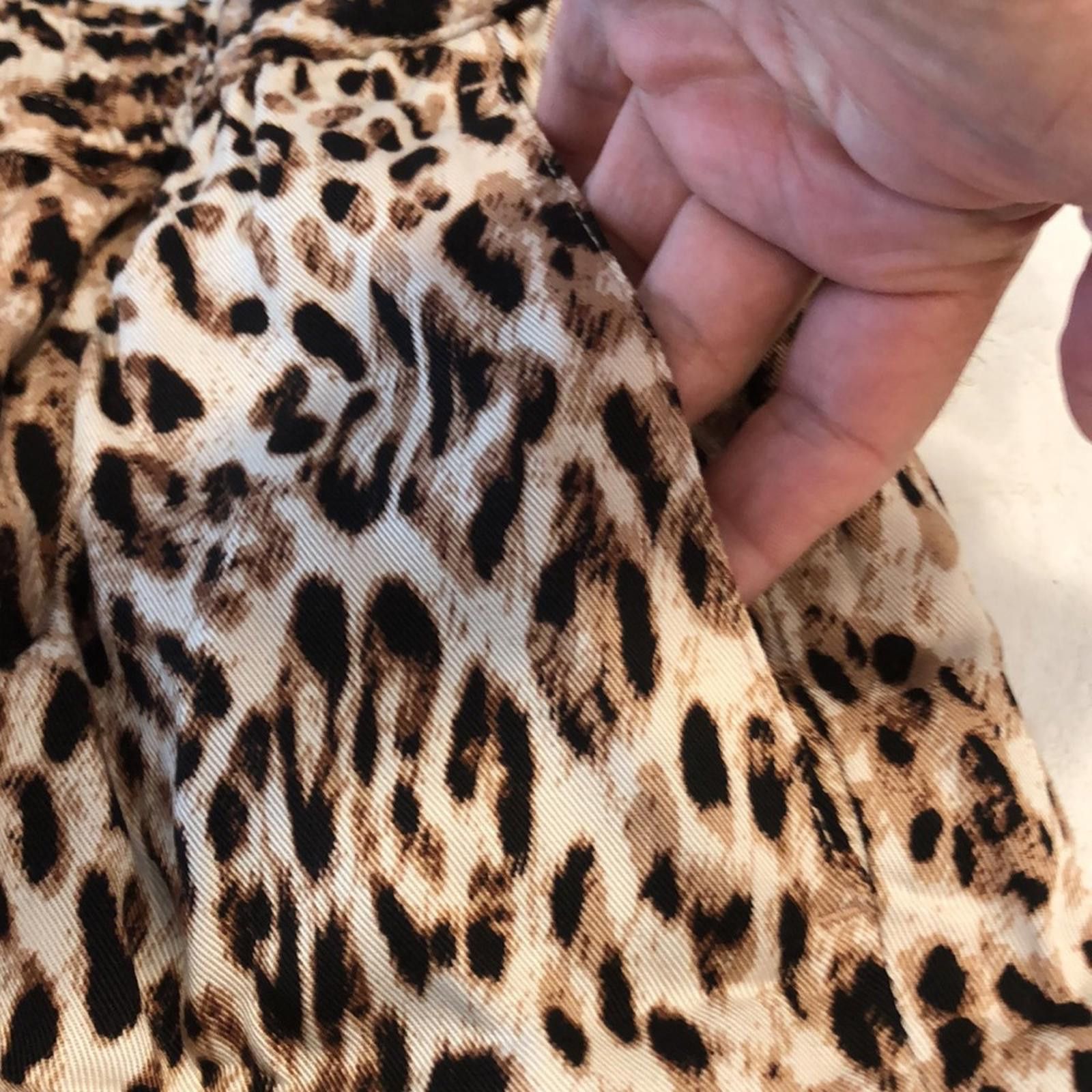 Banana Republic Banana Republic leopard print pants black & tan SZ XS Size 26" / US 2 / IT 38 - 3 Thumbnail