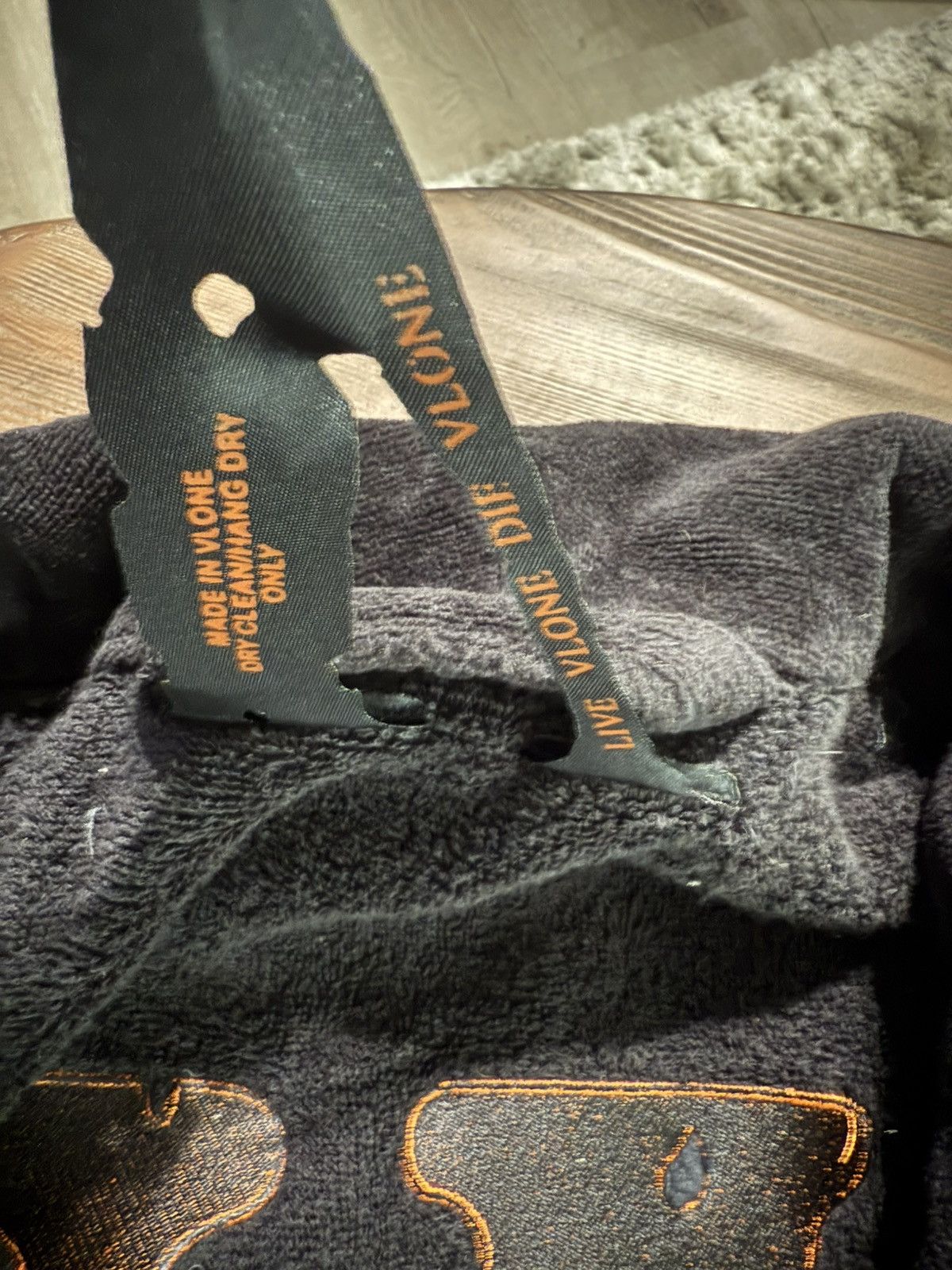 Vlone Vlone Bath Robe Size US L / EU 52-54 / 3 - 5 Thumbnail