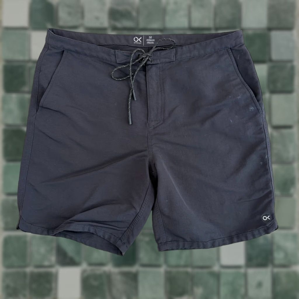 Outerknown Outerknown Boardshorts Trunks Men 32x7.5 Black Nylon Pockets Drawcord Beach Surf Size US 32 / EU 48 - 1 Thumbnail