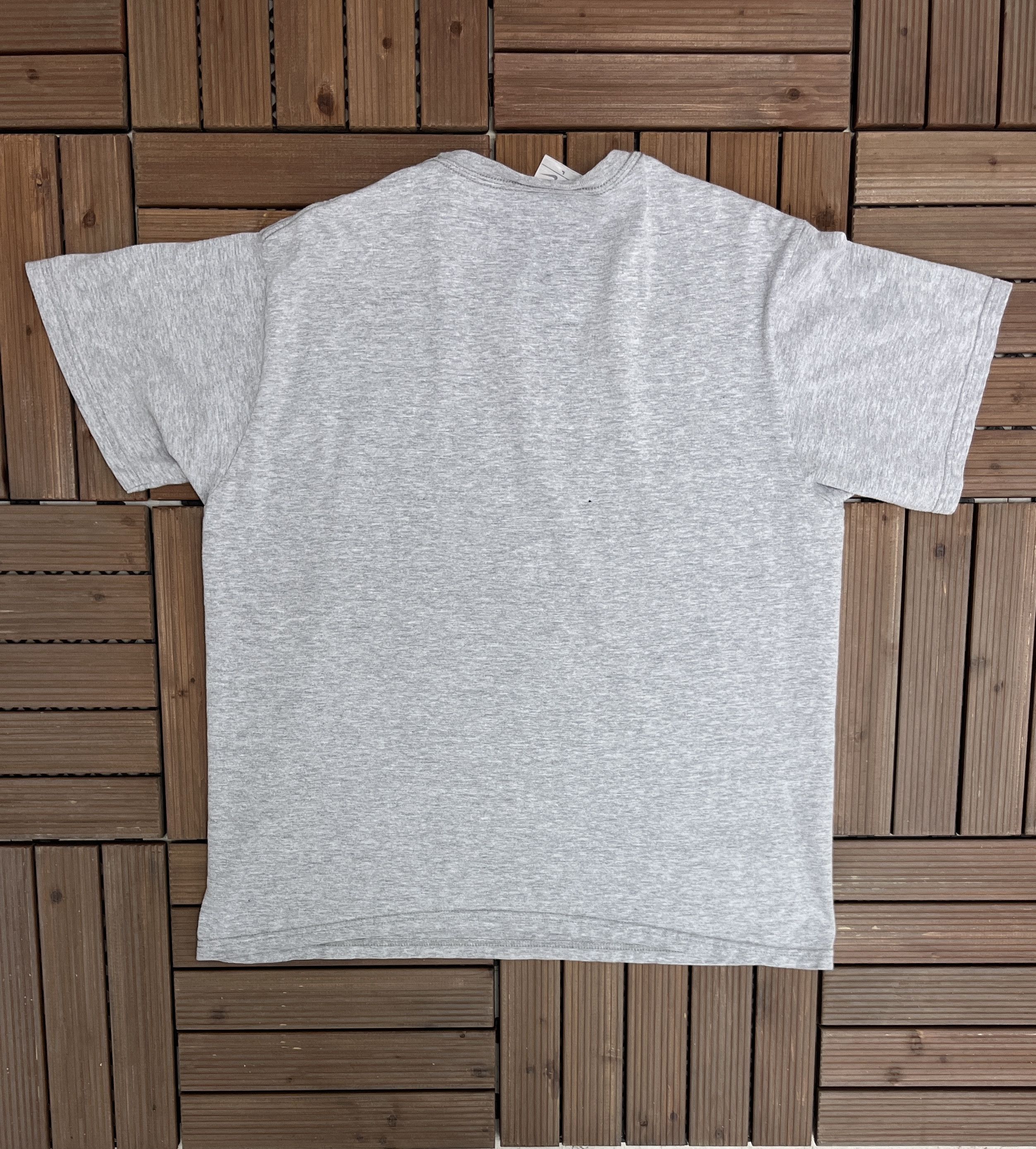Nike × Vintage Nike Small Swoosh Embroidered Vintage Grey T-Shirt Tee Size US L / EU 52-54 / 3 - 4 Thumbnail