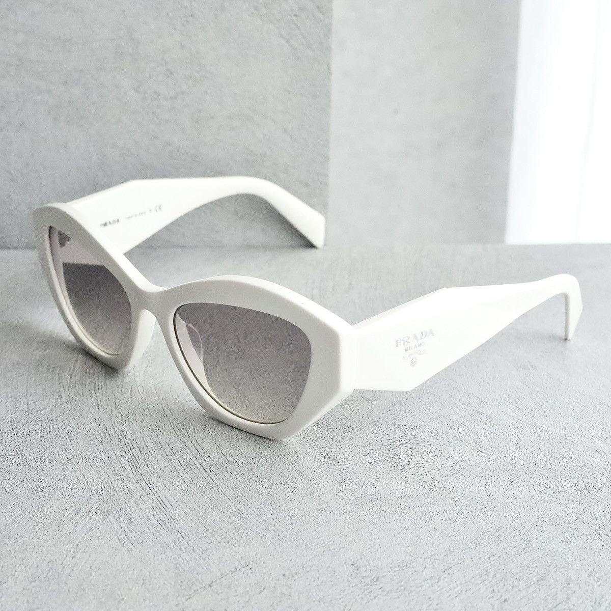 Prada PRADA 07YS SUNGLASSES Size ONE SIZE - 1 Thumbnail