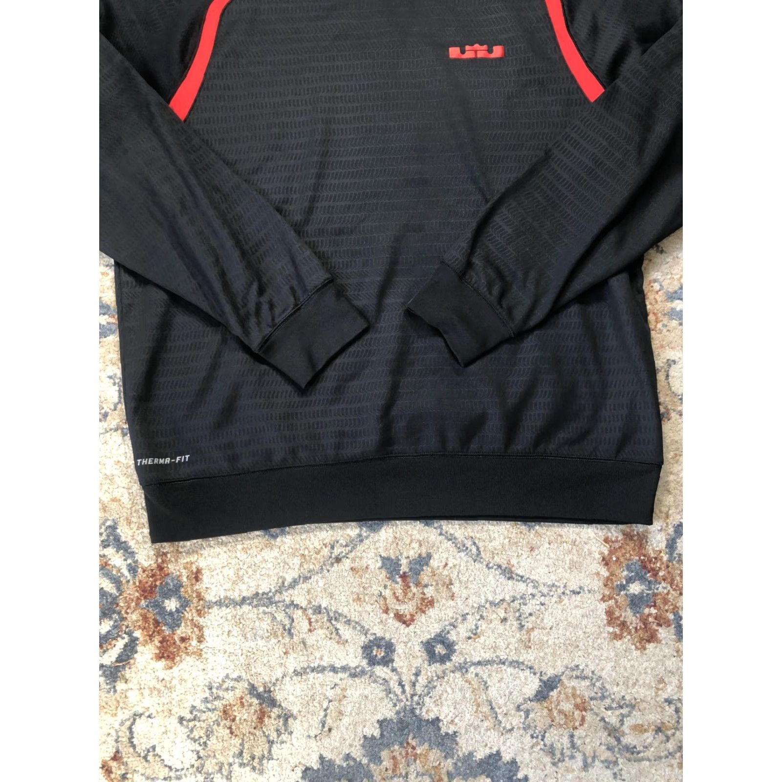 Nike VINTAGE Nike LeBron James Therma-FIT Sweatshirt Mens 2XL Black Red Crewneck Pullover Size US XXL / EU 58 / 5 - 5 Thumbnail