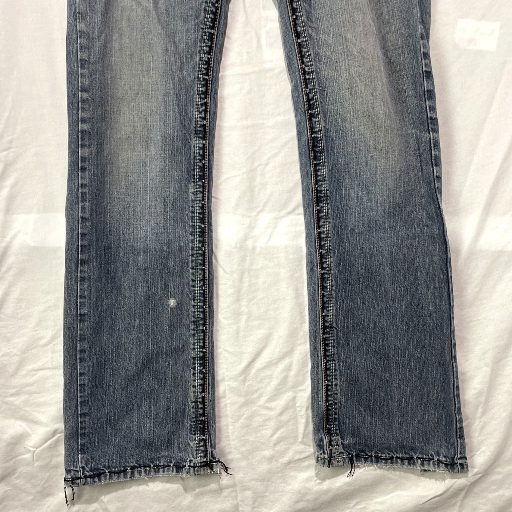 Vintage Laguna Beach Jeans Mens 32 Skull Button Stitched Blue Denim Distressed Zip Flat Jeans Distressed Skull 5-Pocket Men Size US 32 / EU 48 - 3 Thumbnail