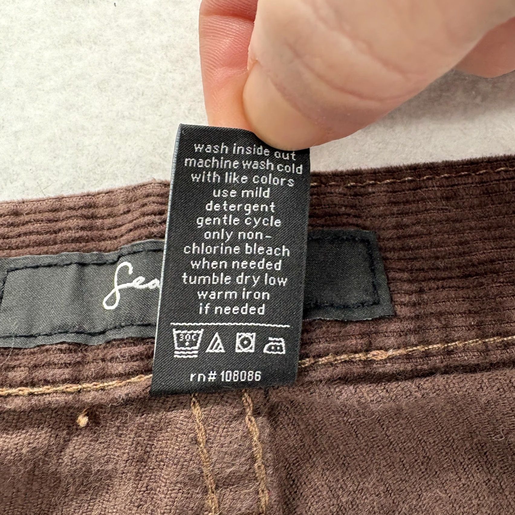 Sean John VINTAGE Sean John Corduroy Pants Mens 36x30 Brown 5-Pocket Straight Streetwear Y2K Skate Chino Pants Mens Brown 5-Pocket Corduroy Streetwear Y2K Skate Size US 36 / EU 52 - 5 Thumbnail