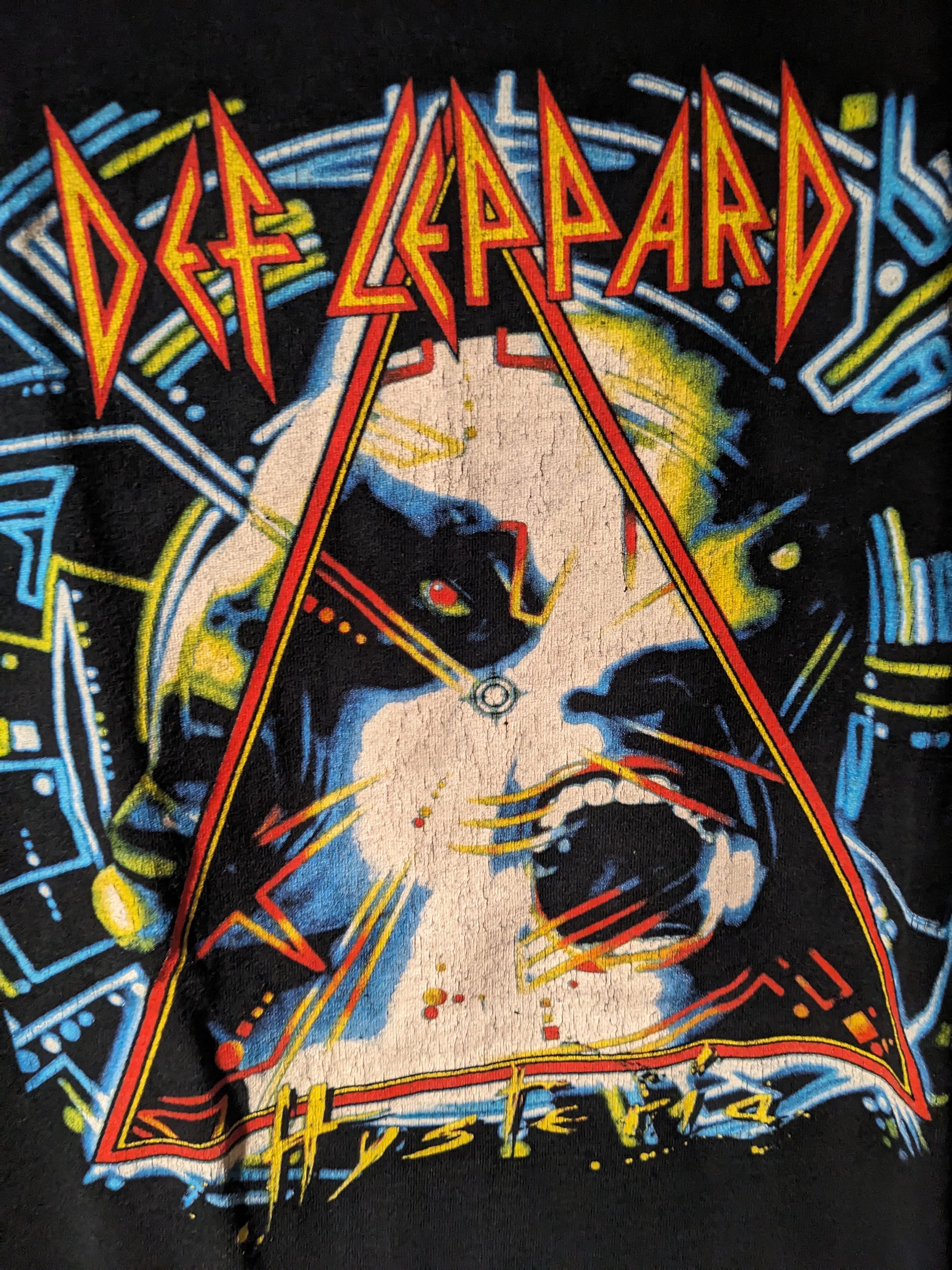 Band Tees × Def Leppard × Vintage Vintage 2006 Def Leppard Hysteria Tour Black X-Large T-Shirt Size US XL / EU 56 / 4 - 2 Thumbnail