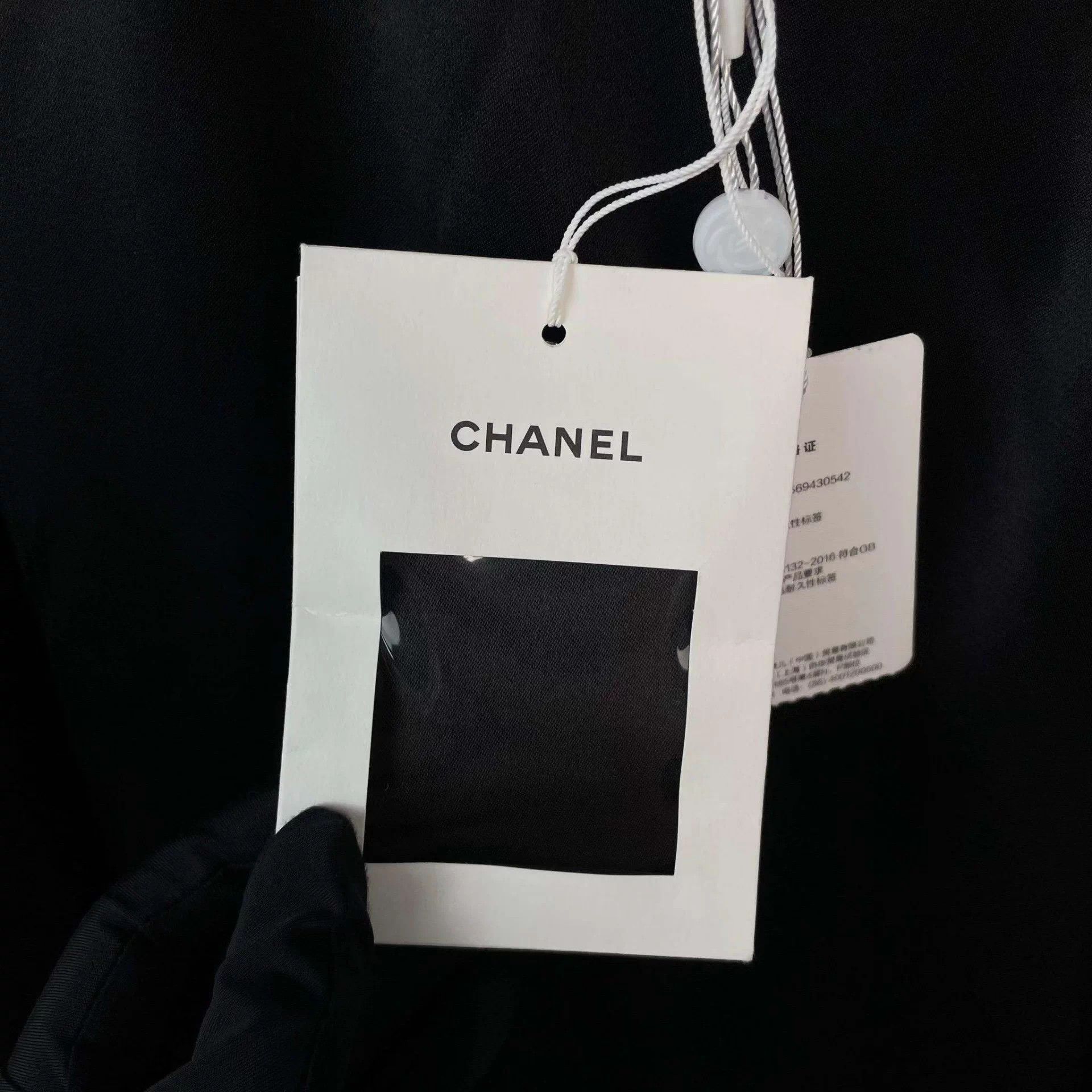 Chanel Chanel 24S NWT Bow Off-Shoulder Silk Top Black 42 Size M / US 6-8 / IT 42-44 - 5 Thumbnail