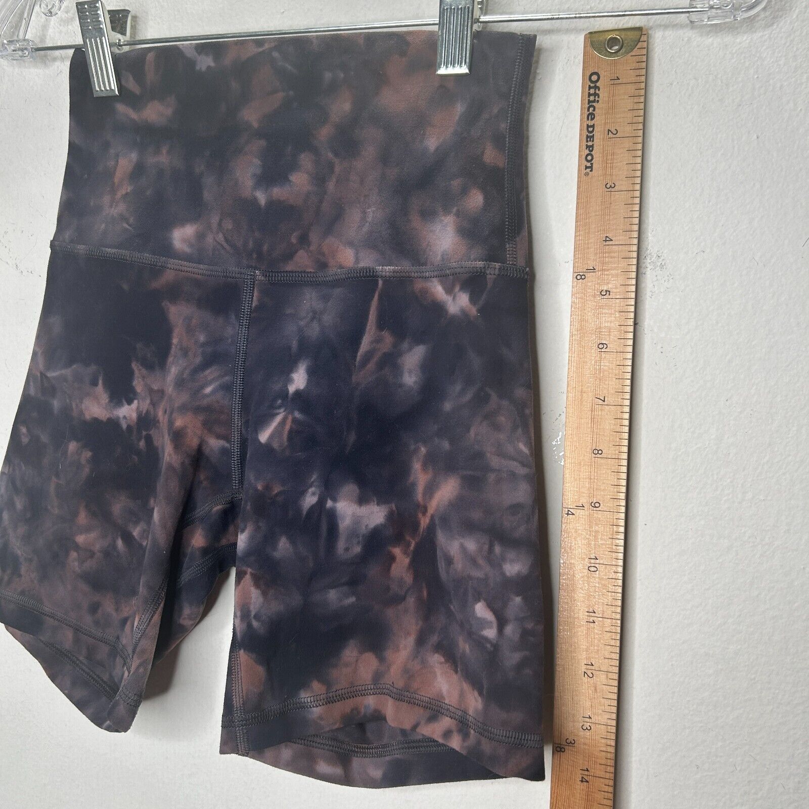 Lululemon Lululemon Diamond Dye Graphite Gray Pastel High-Rise Short 2 Size 26" / US 2 / IT 38 - 7 Thumbnail