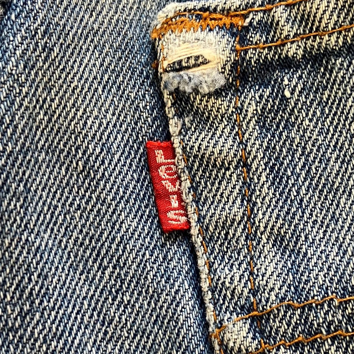 Vintage Vintage Levi's Jeans Size US 36 / EU 52 - 3 Thumbnail