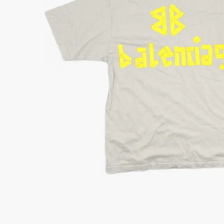 Balenciaga Balenciaga White Graphic Print T-Shirt 0079-2507 Size US XL / EU 56 / 4 - 1 Thumbnail