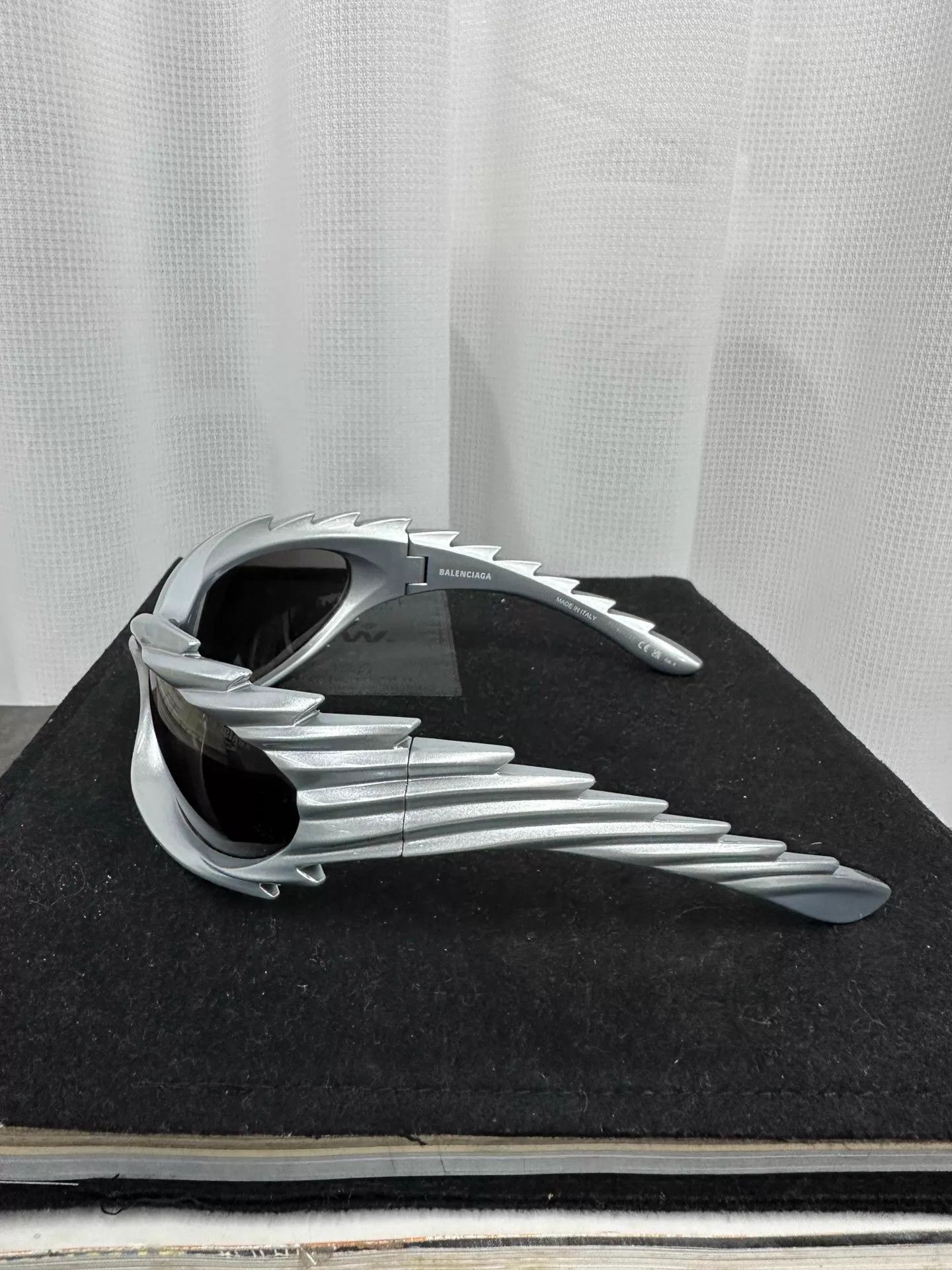 Balenciaga Balenciaga 23SS Spike Rectangle Blade Silver F Sunglasses Size ONE SIZE - 3 Thumbnail