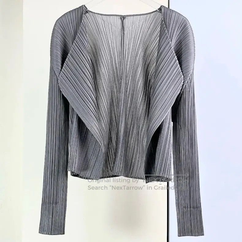 Issey Miyake Issey Miyake Gray Coat Size L / US 10 / IT 46 - 1 Thumbnail