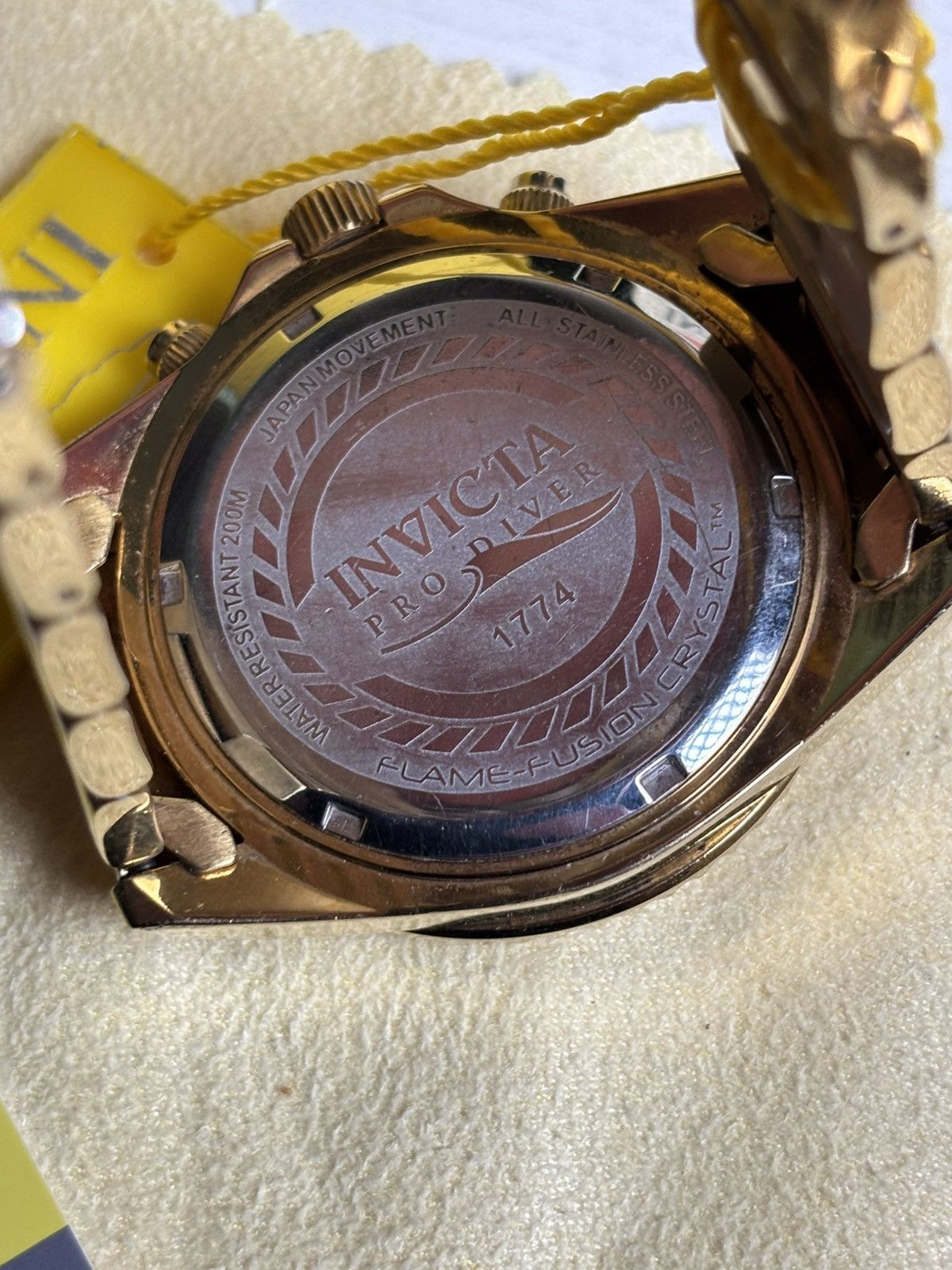 Invicta Invicta Pro Diver Champagne Dial Chronograph Size 36 - 4 Thumbnail
