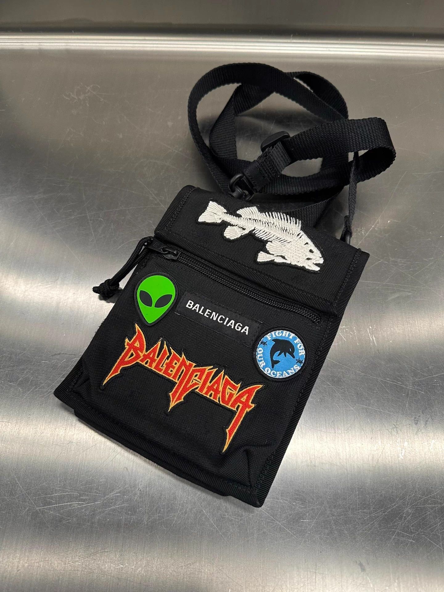 Balenciaga Balenciaga Alien Patch Mini Bag 99 New Size ONE SIZE - 1 Thumbnail