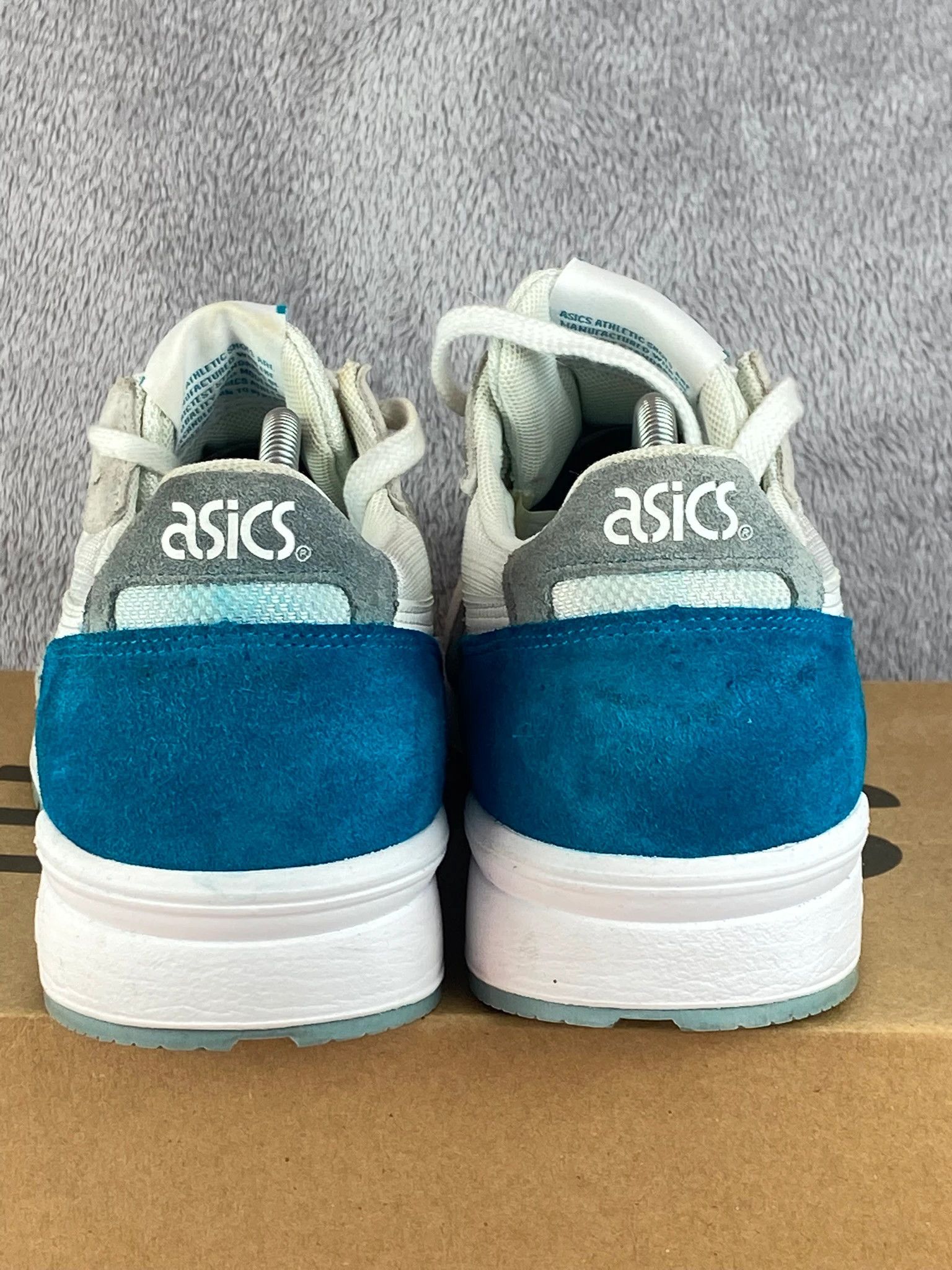 Asics Asics sneakers white blue gel retro running Size US 9 / EU 42 - 4 Thumbnail