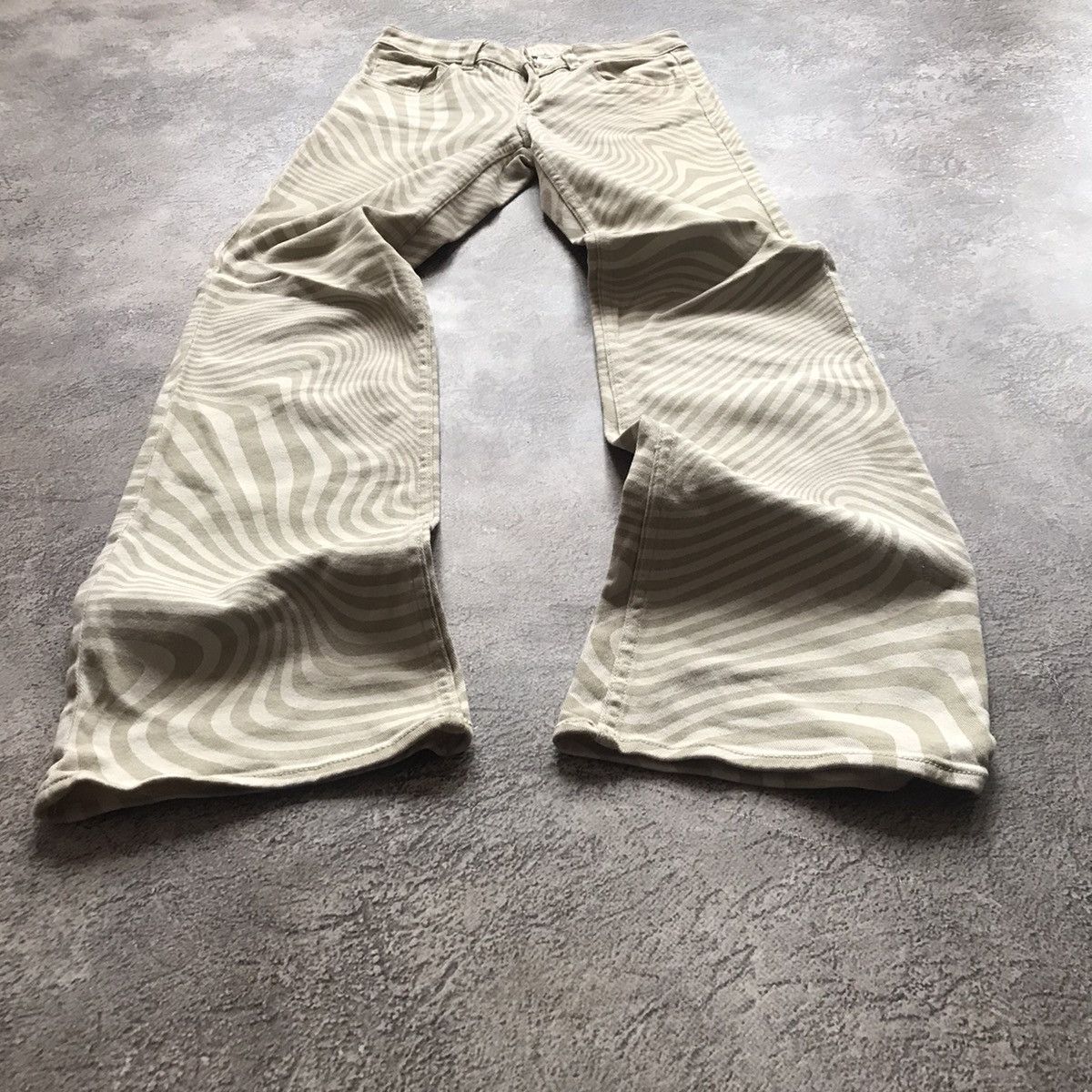 Vintage Vintage 90s Distressed Baggy Cargo Pants Grunge Japan 27 Size 27" / US 4 / IT 40 - 1 Thumbnail
