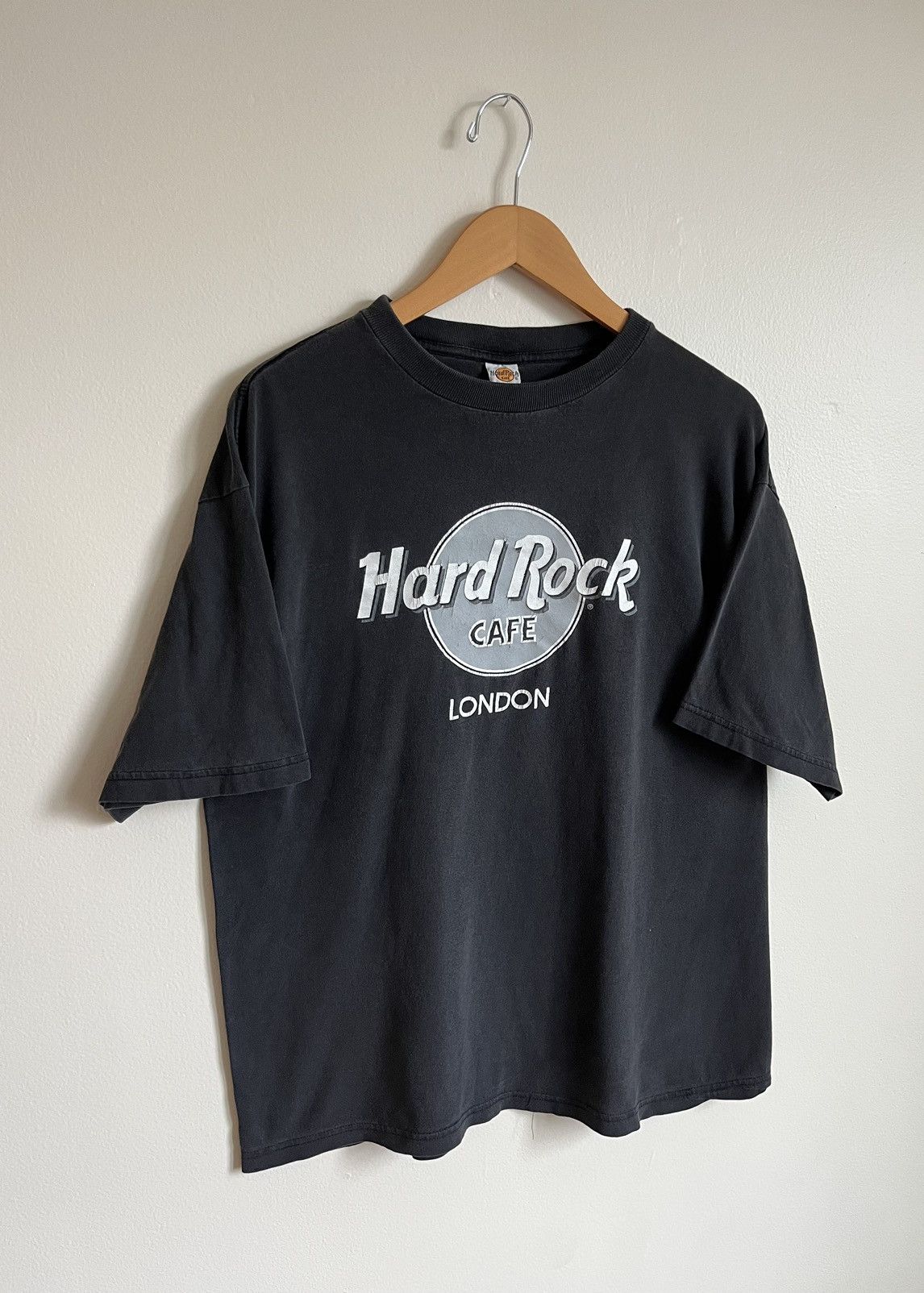 Hard Rock Cafe Vintage 90’s Hard Rock Cafe “London” Faded T-Shirt Size US XL / EU 56 / 4 - 2 Thumbnail