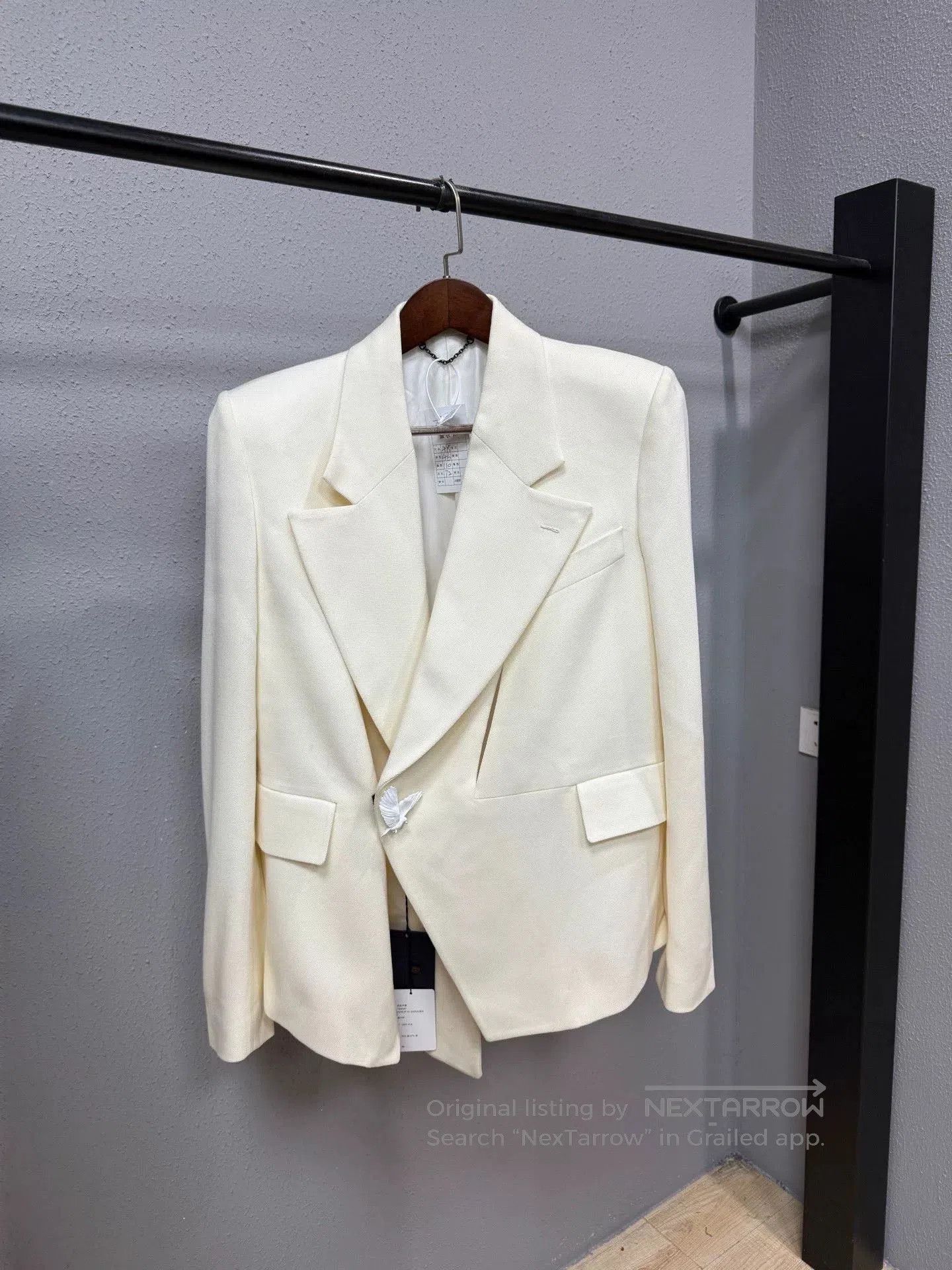 Louis Vuitton lv peace dove white suit jacket. Size US L / EU 52-54 / 3 - 1 Thumbnail