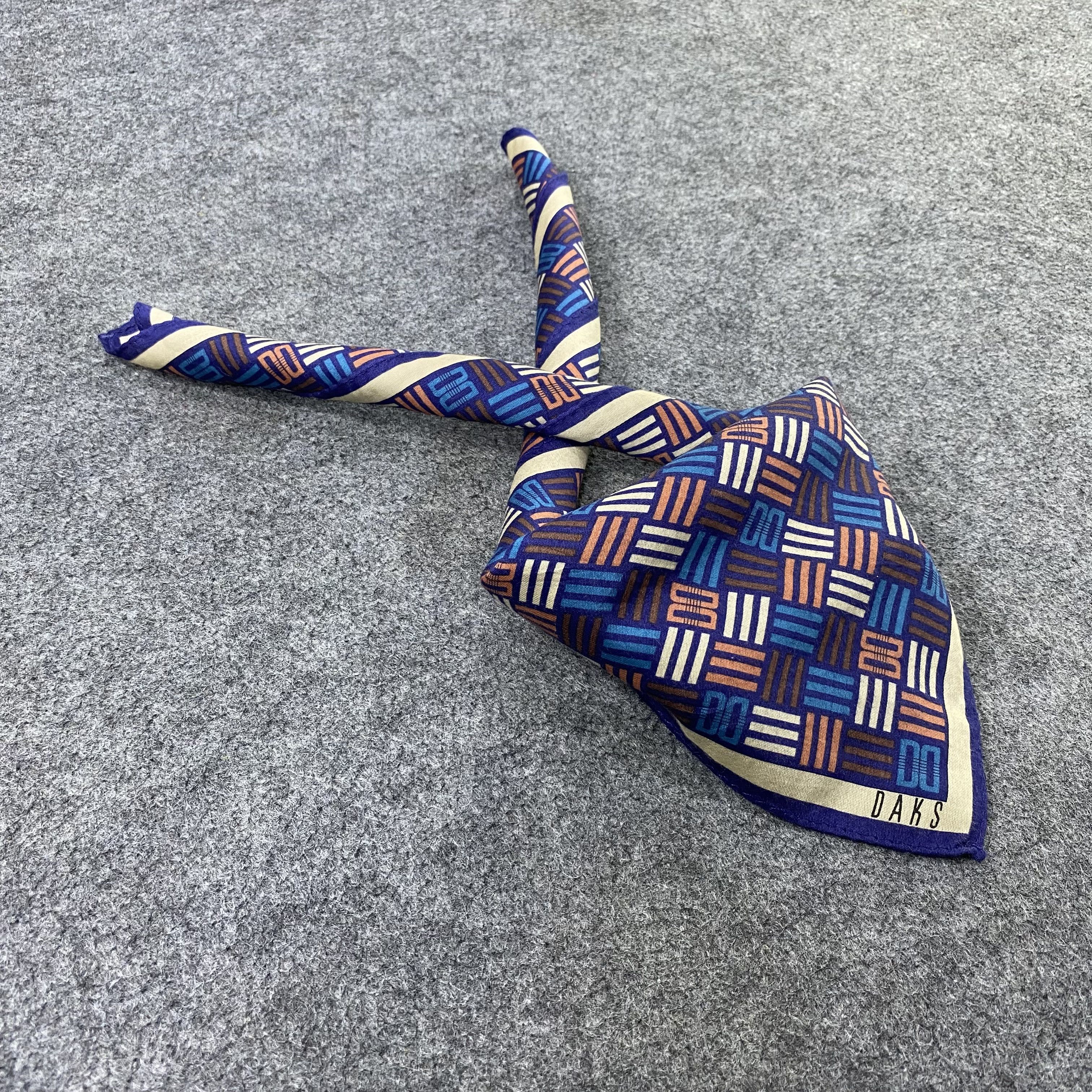 DAKS Daks Handkerchief Neckerchief Bandana-B2018 Size ONE SIZE - 1 Thumbnail