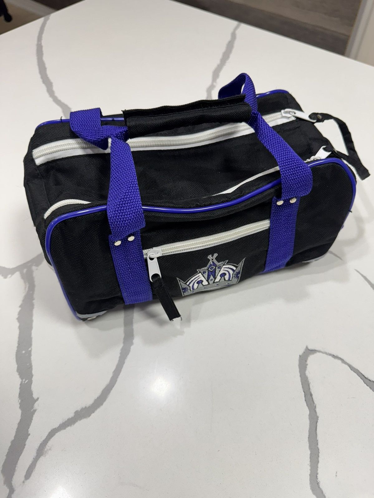 NHL Los Angeles Kings Ultimate Sports Kit NHL Toiletry Bag Size ONE SIZE - 4 Thumbnail