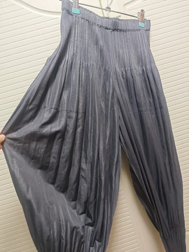 Issey Miyake Issey Miyake Dark grey puff pants Size 25" / US 0 / IT 36 - 4 Thumbnail
