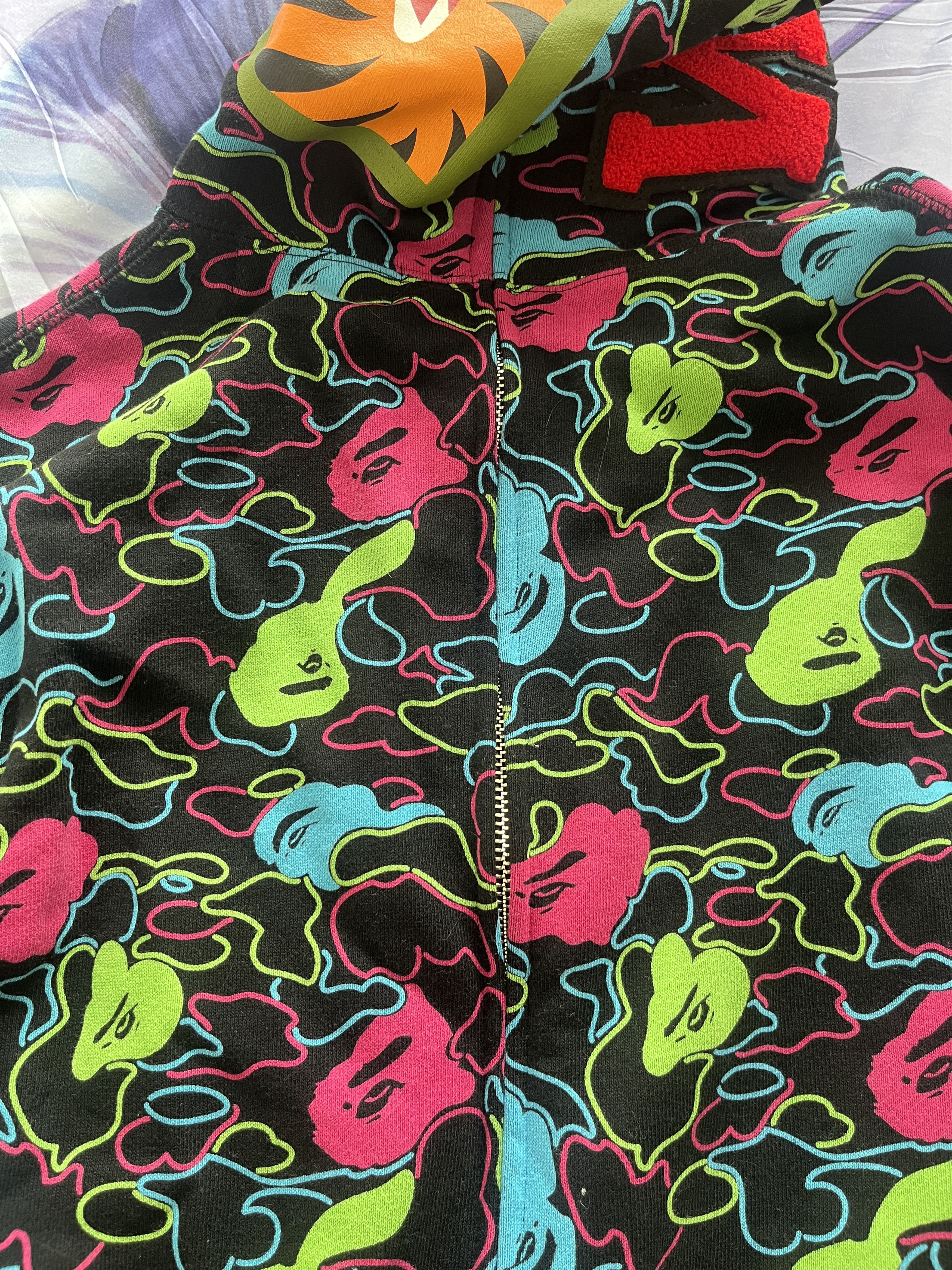 Bape BAPE Neon Camo Shark Full Zip Hoodie (black & multicolor) Size US S / EU 44-46 / 1 - 8 Thumbnail