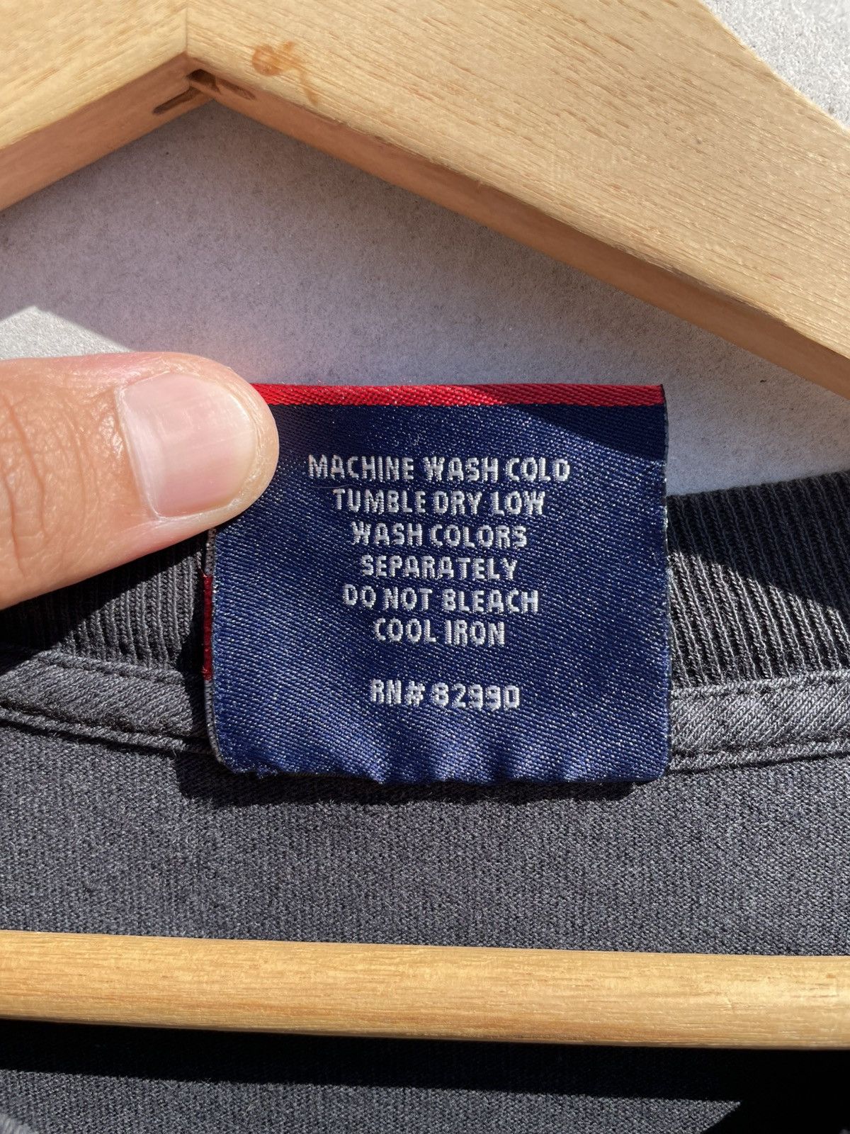 Karl Kani 🔥Accept Binding Offer🔥 Karl Kani Size US L / EU 52-54 / 3 - 5 Thumbnail