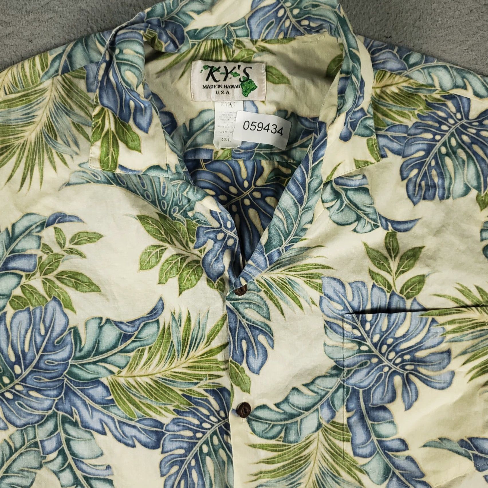 Vintage VINTAGE Ky's Men’s Button-Up Shirt 2XL Short Sleeve Hawaiian Floral Cotton Blue Size US XXL / EU 58 / 5 - 2 Thumbnail