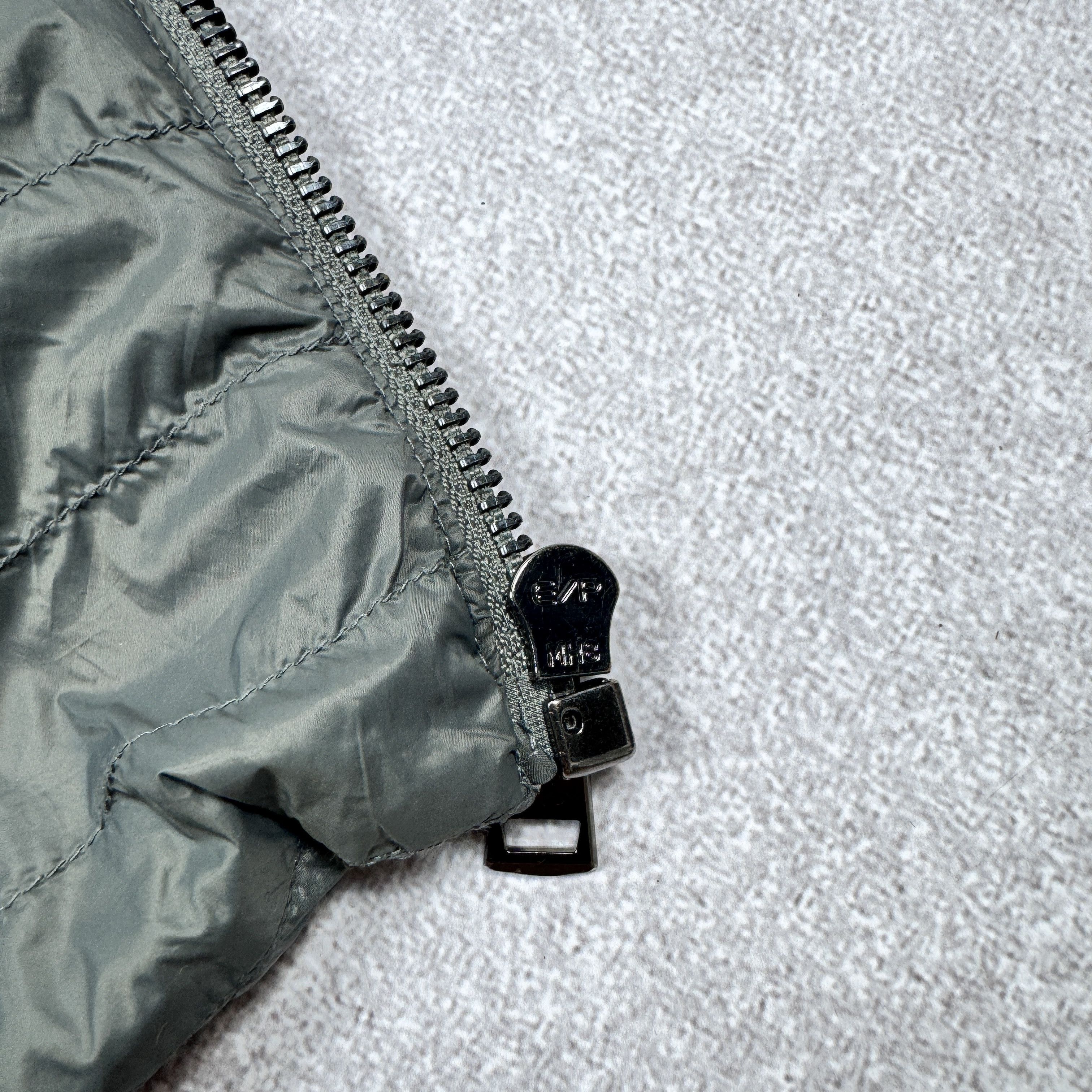 Polo Ralph Lauren Women`s Polo Ralph Lauren Gray Nylon Puffer Vest Size L Size L / US 10 / IT 46 - 11 Thumbnail