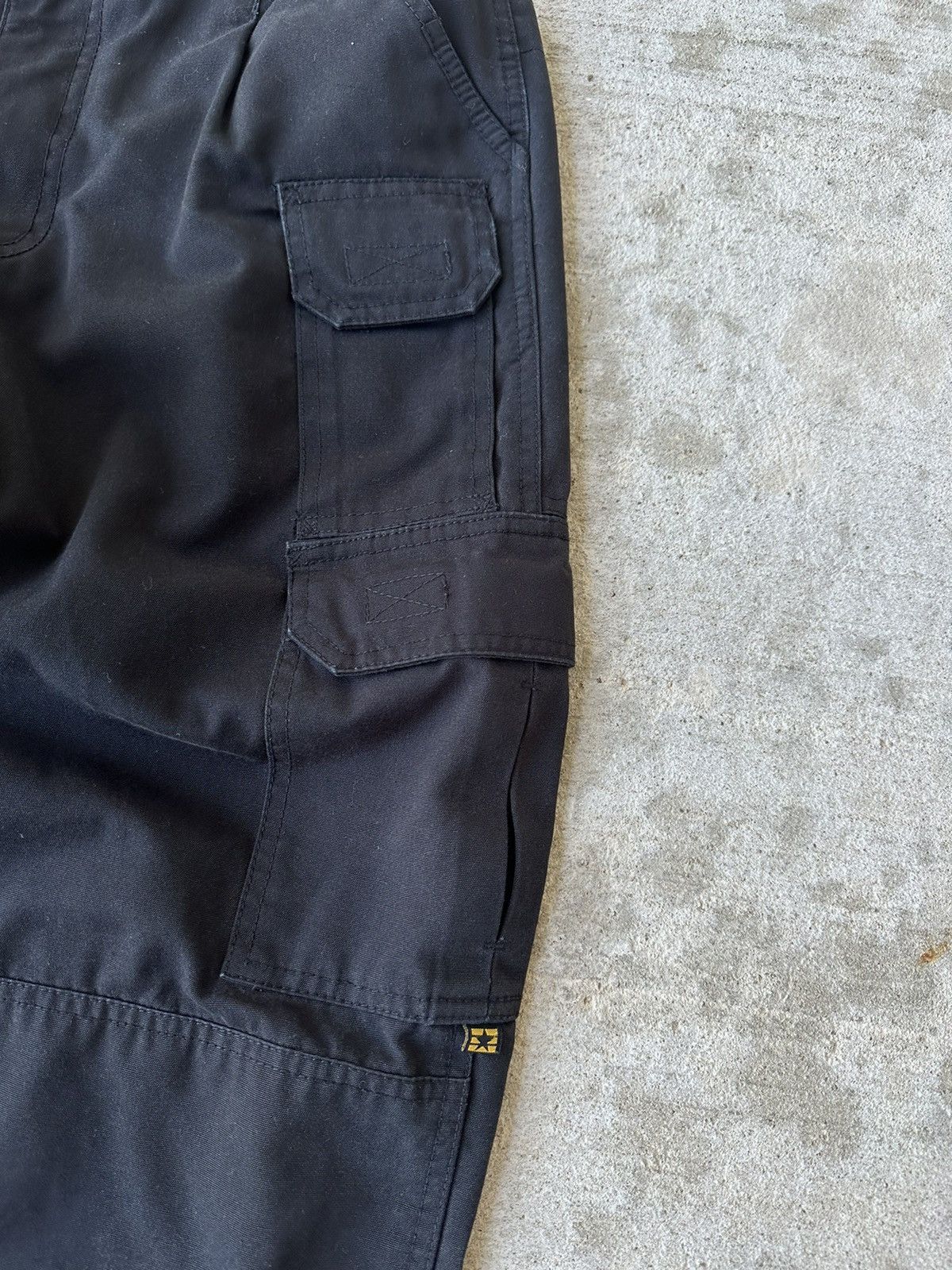 5.11 × Vintage Y2K 5.11 Tactical Cargo Multi-pocket Pants Size US 32 / EU 48 - 3 Thumbnail