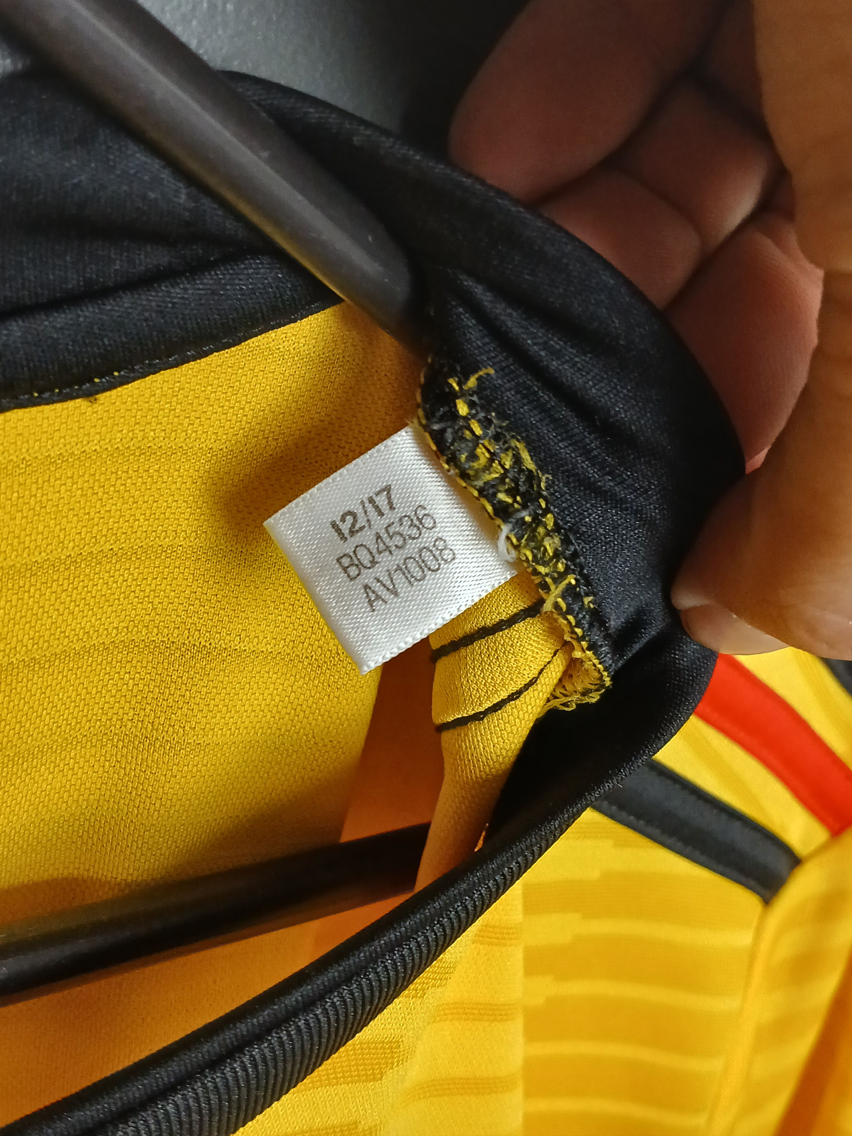 Other Belgium National Team 2018/2019 Away Football Jersey Size US L / EU 52-54 / 3 - 16 Thumbnail